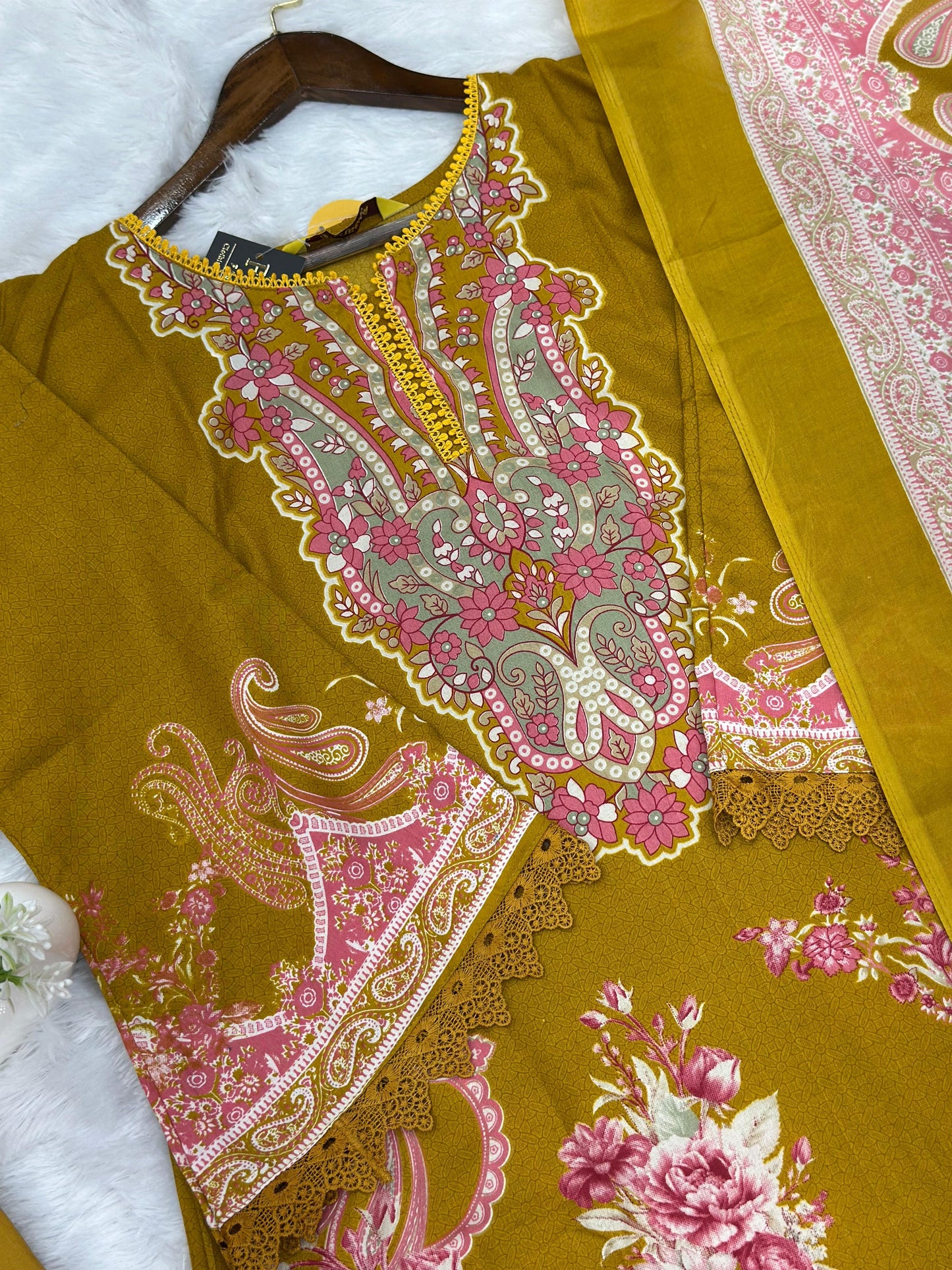 961 Pakistani Printed Suit