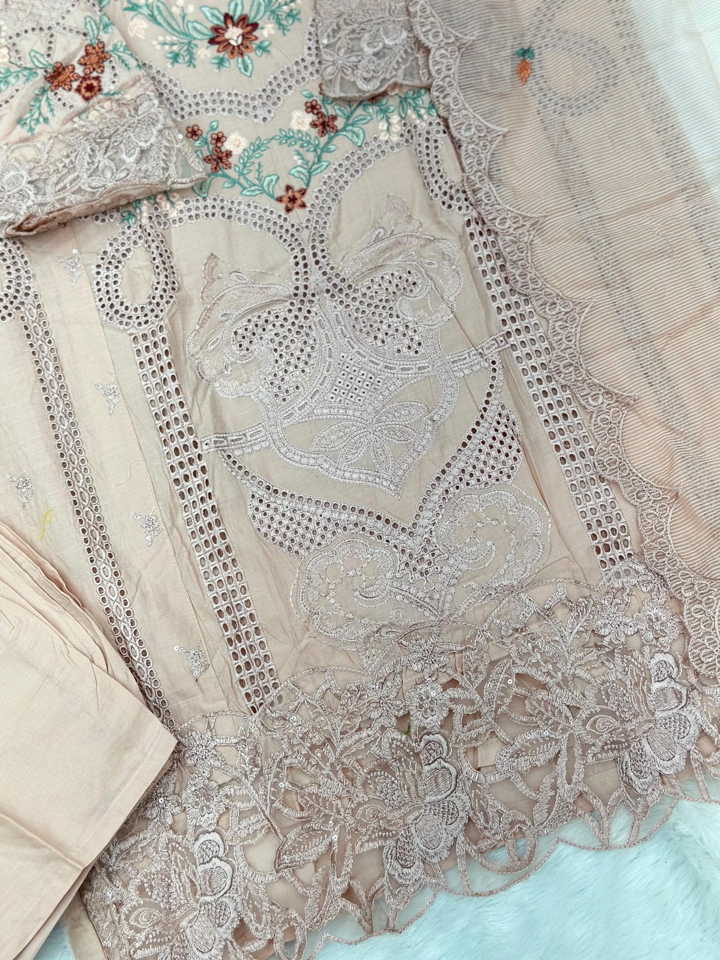 781 Readymade Pakistani Heavy Embroidered Lawn