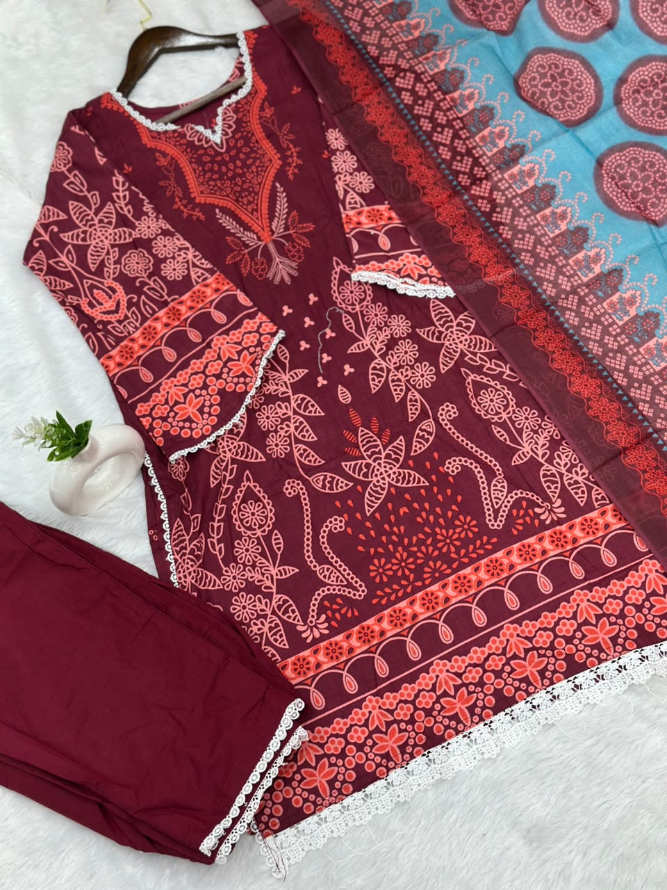 937 Pakistani Embroidered Suit