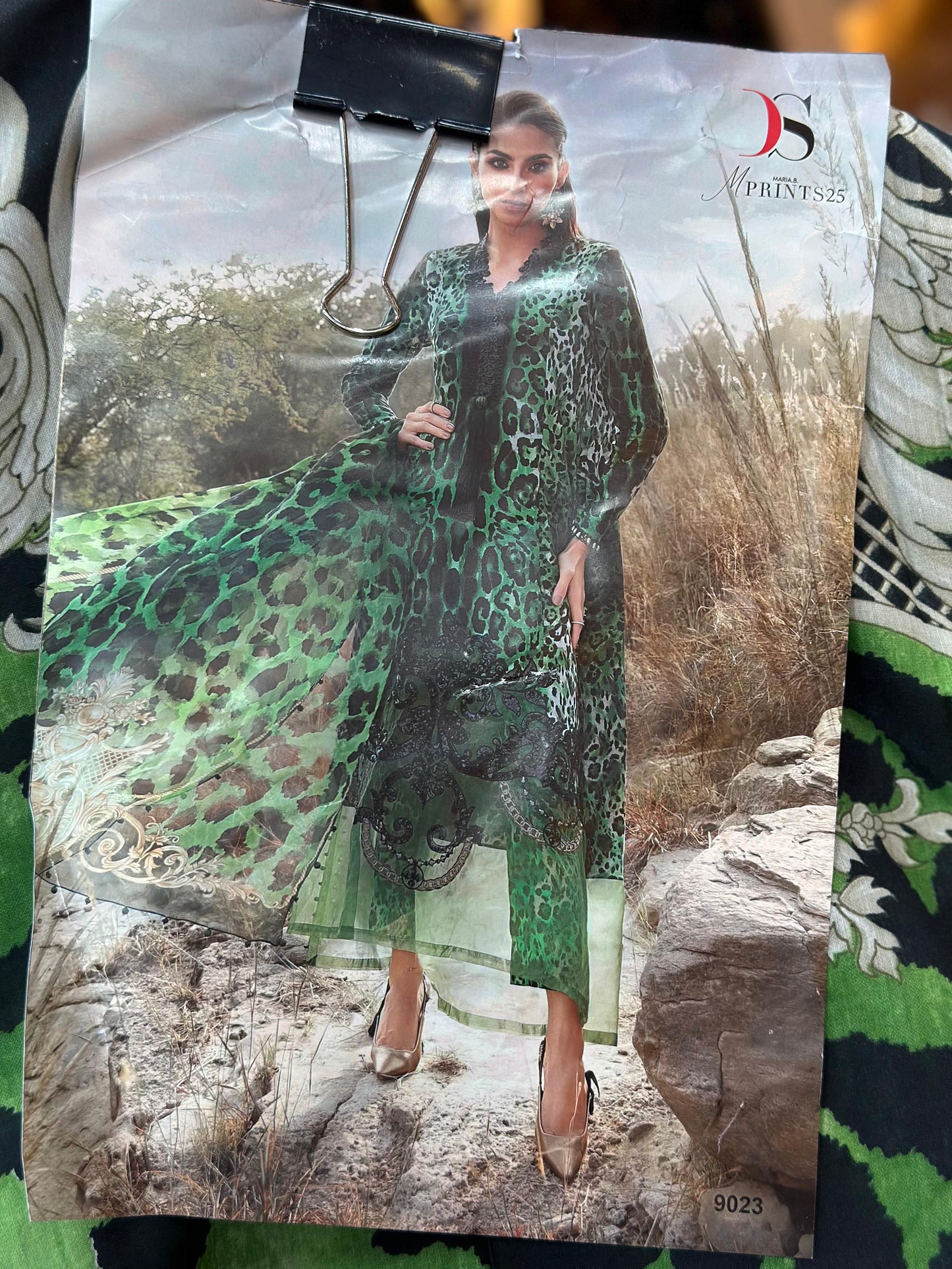 544 Pakistani Unstitched suit