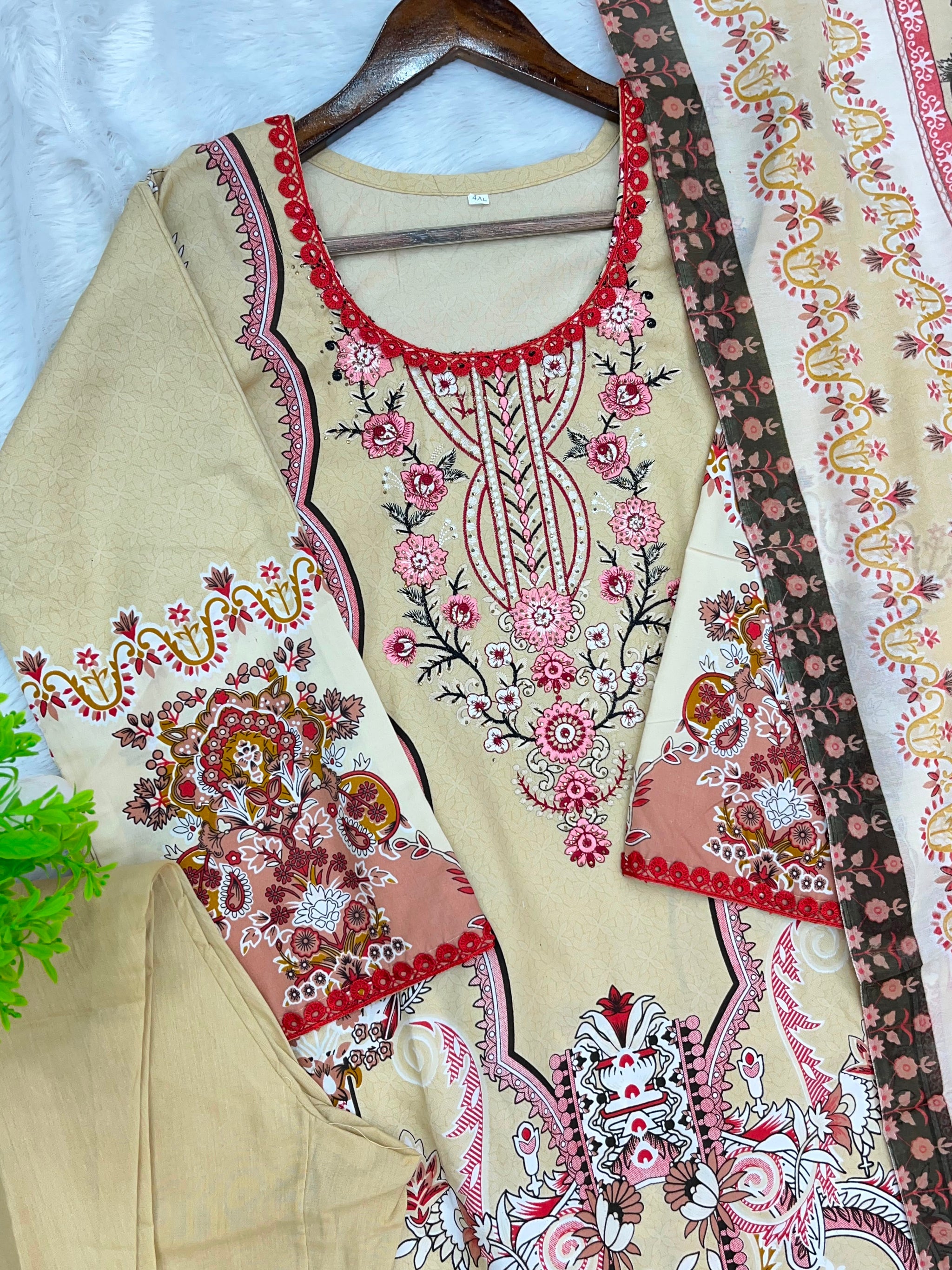 1315 Pakistani Embroidered Suit