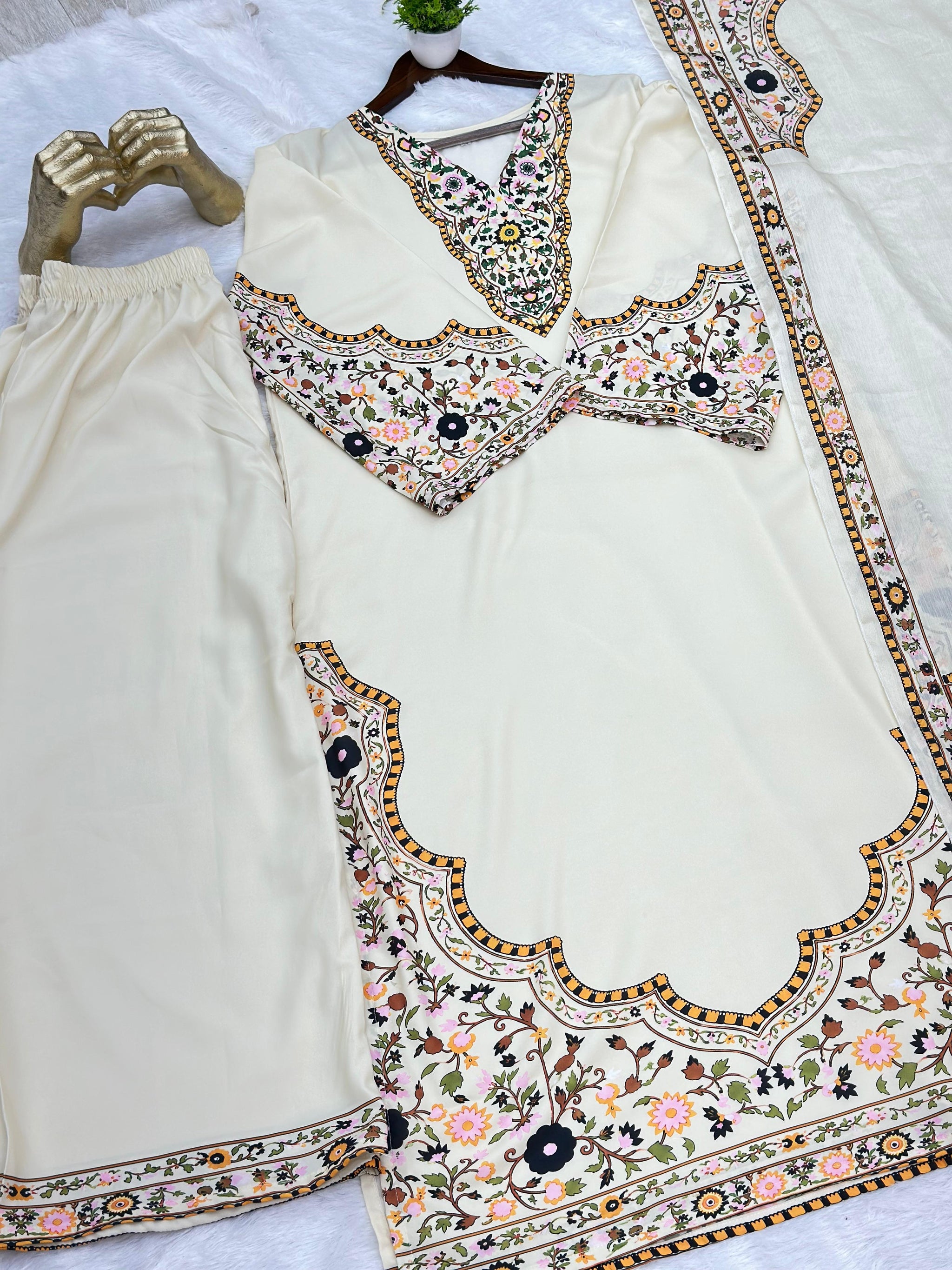 687 Pakistani Cordset