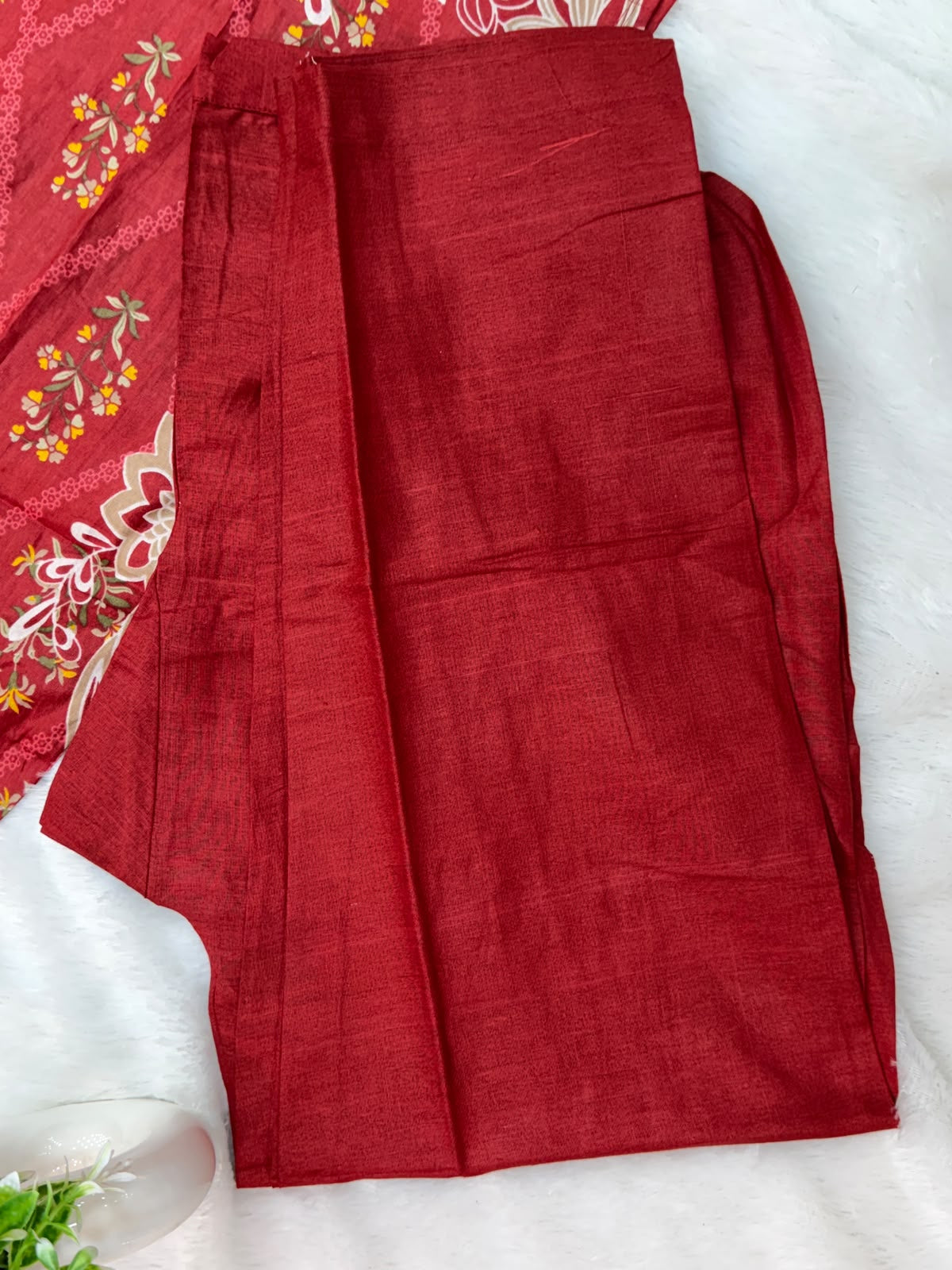 1450 Pakistani Embroidered Suit - Maroon