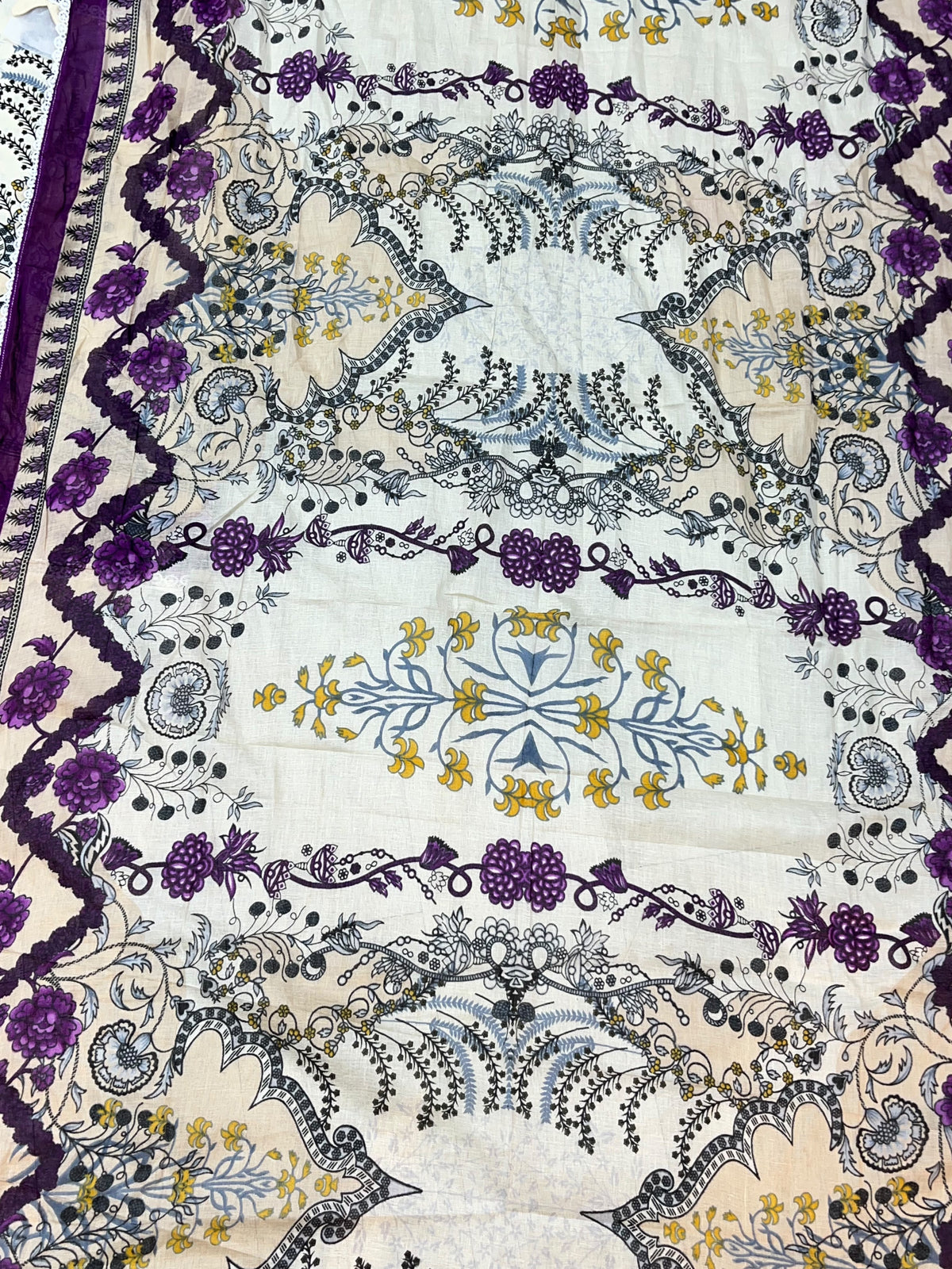 1521 Pakistani Embroidered Suit