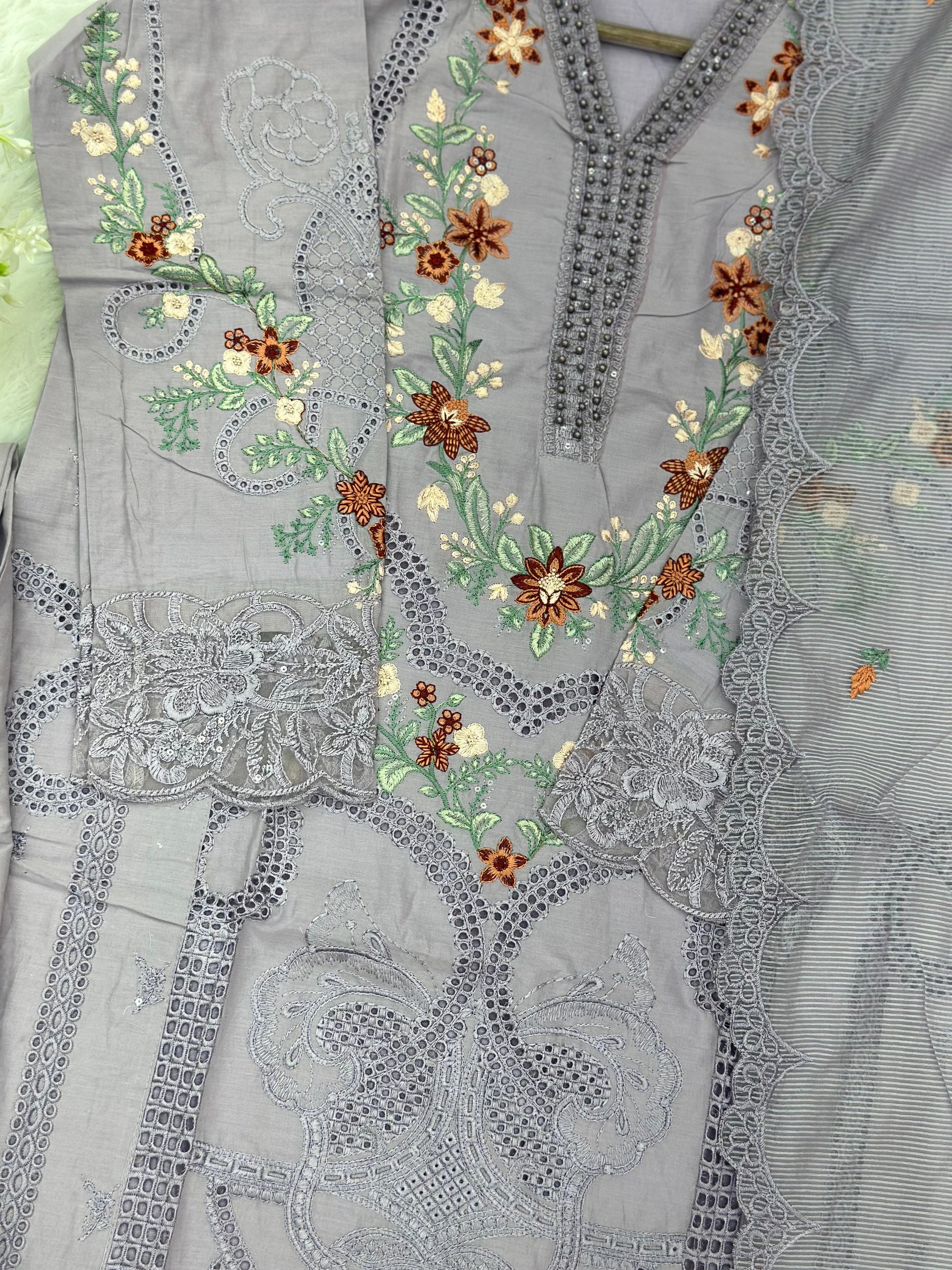 780 Readymade Pakistani Heavy Embroidered Lawn