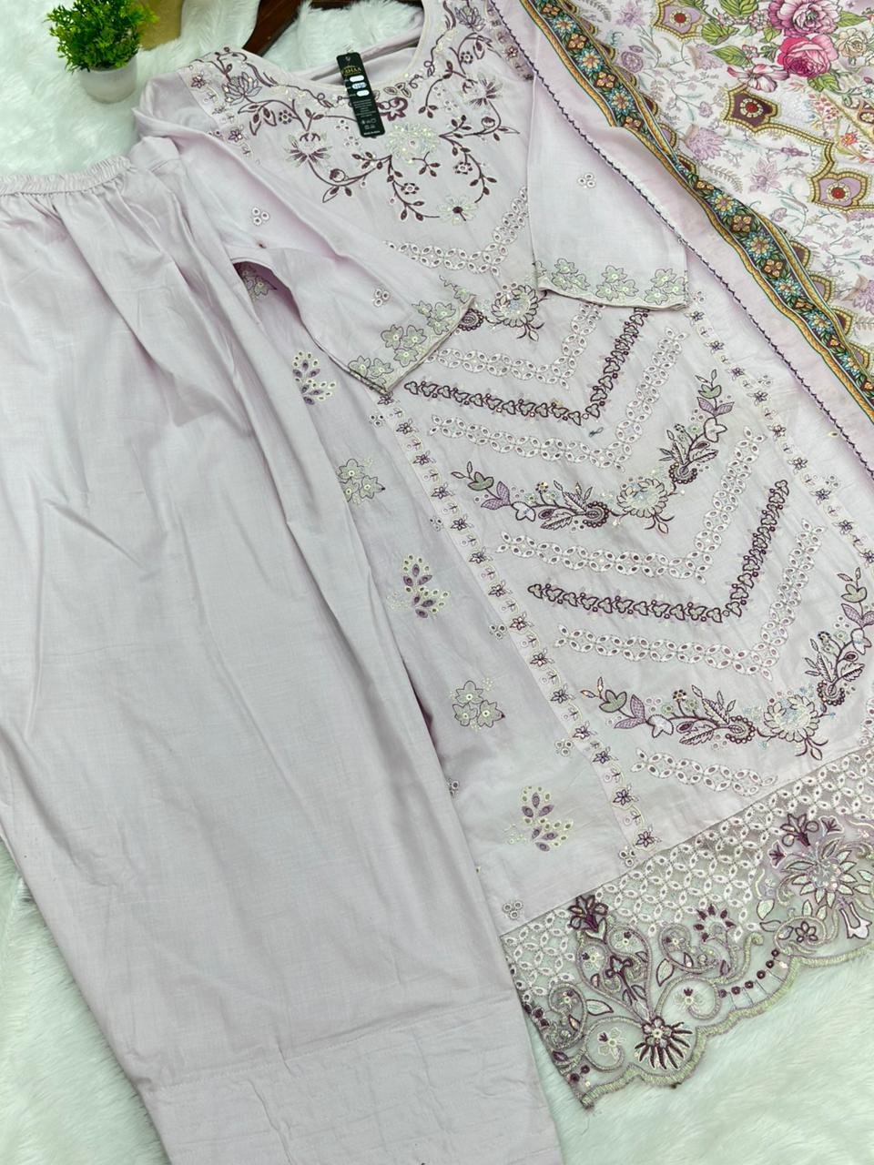678 Pakistani Lawn Farshi Suit
