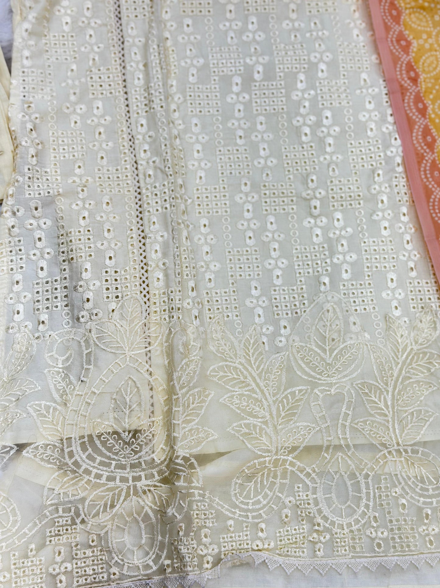 640 Premium Pakistani Lawn Suit