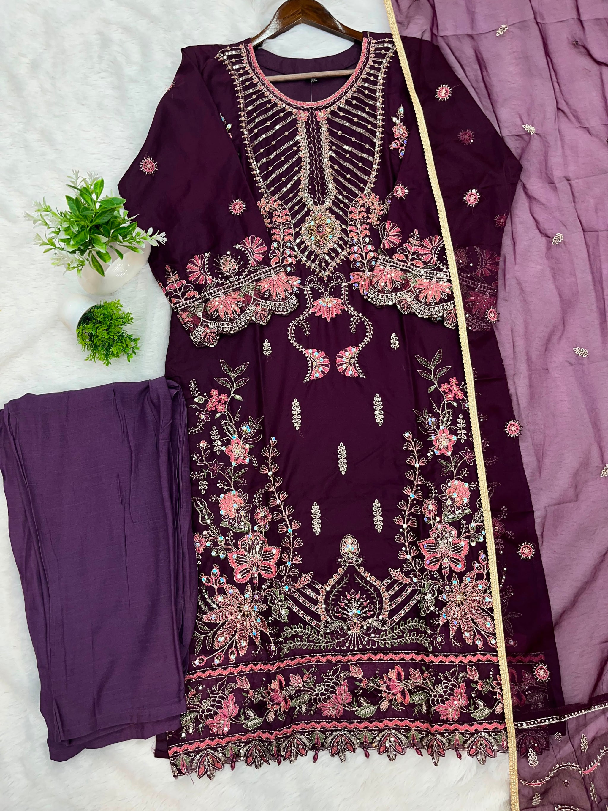 1146 Premium Pakistani Partywear - Burgundy
