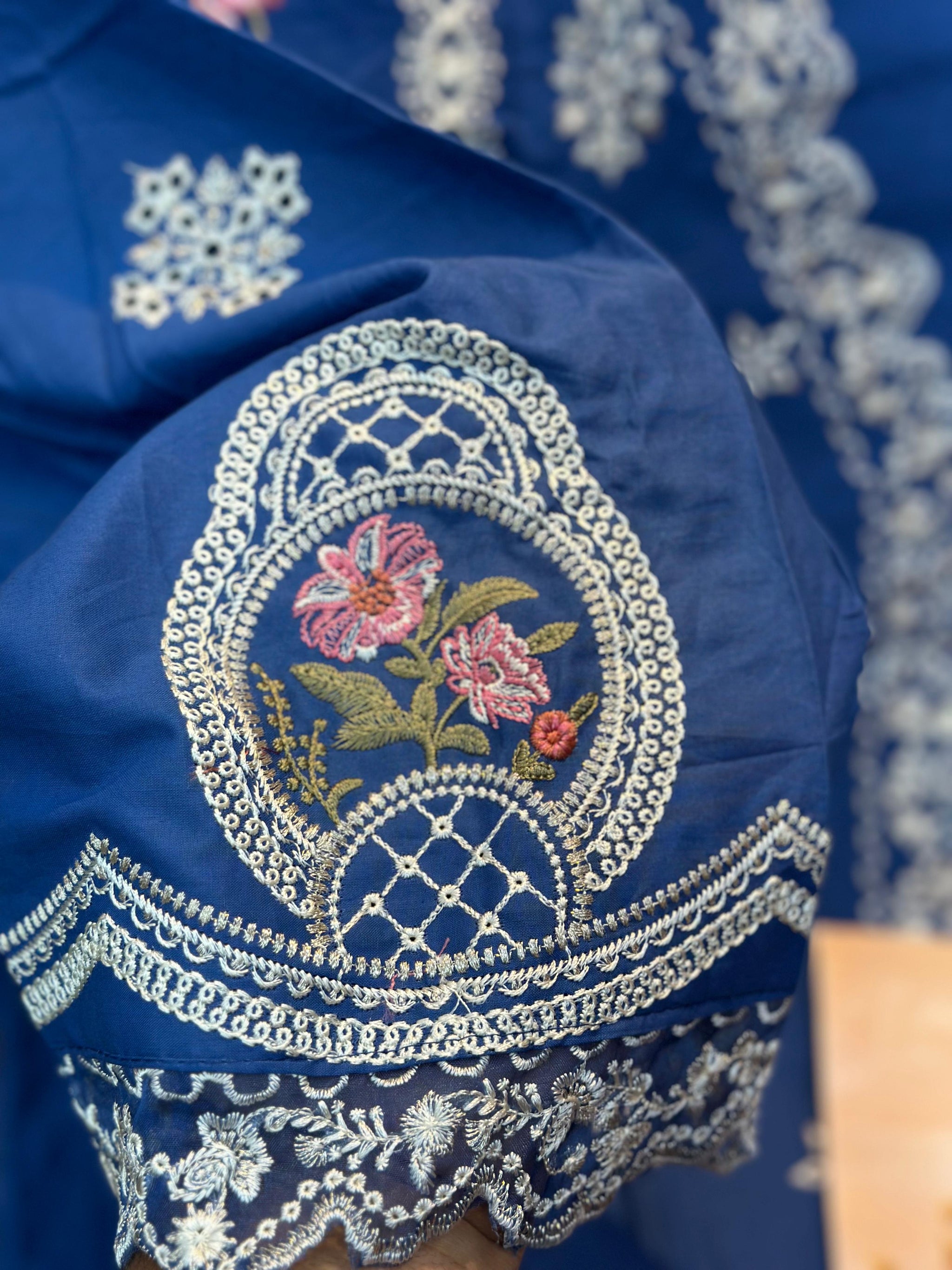 523 Elaf Unstitched suit