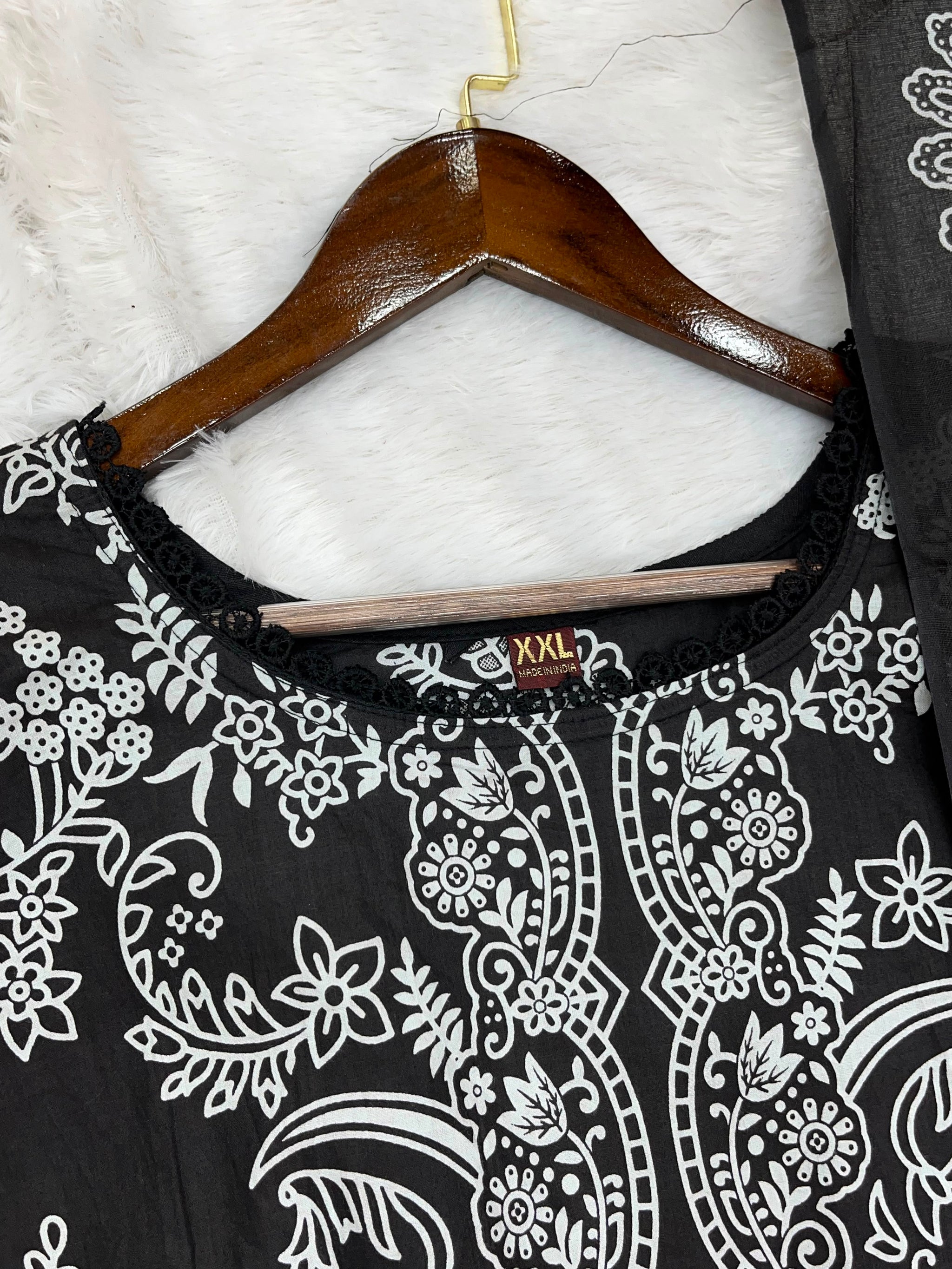 1250 Pakistani Printed Suit