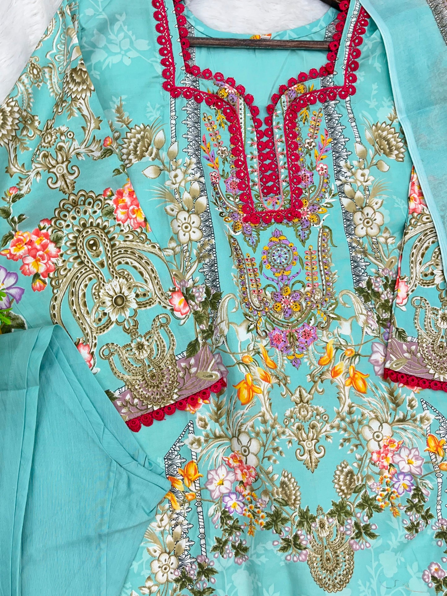 1291 Pakistani Embroidered Suit - Vandana Sobia Nazer