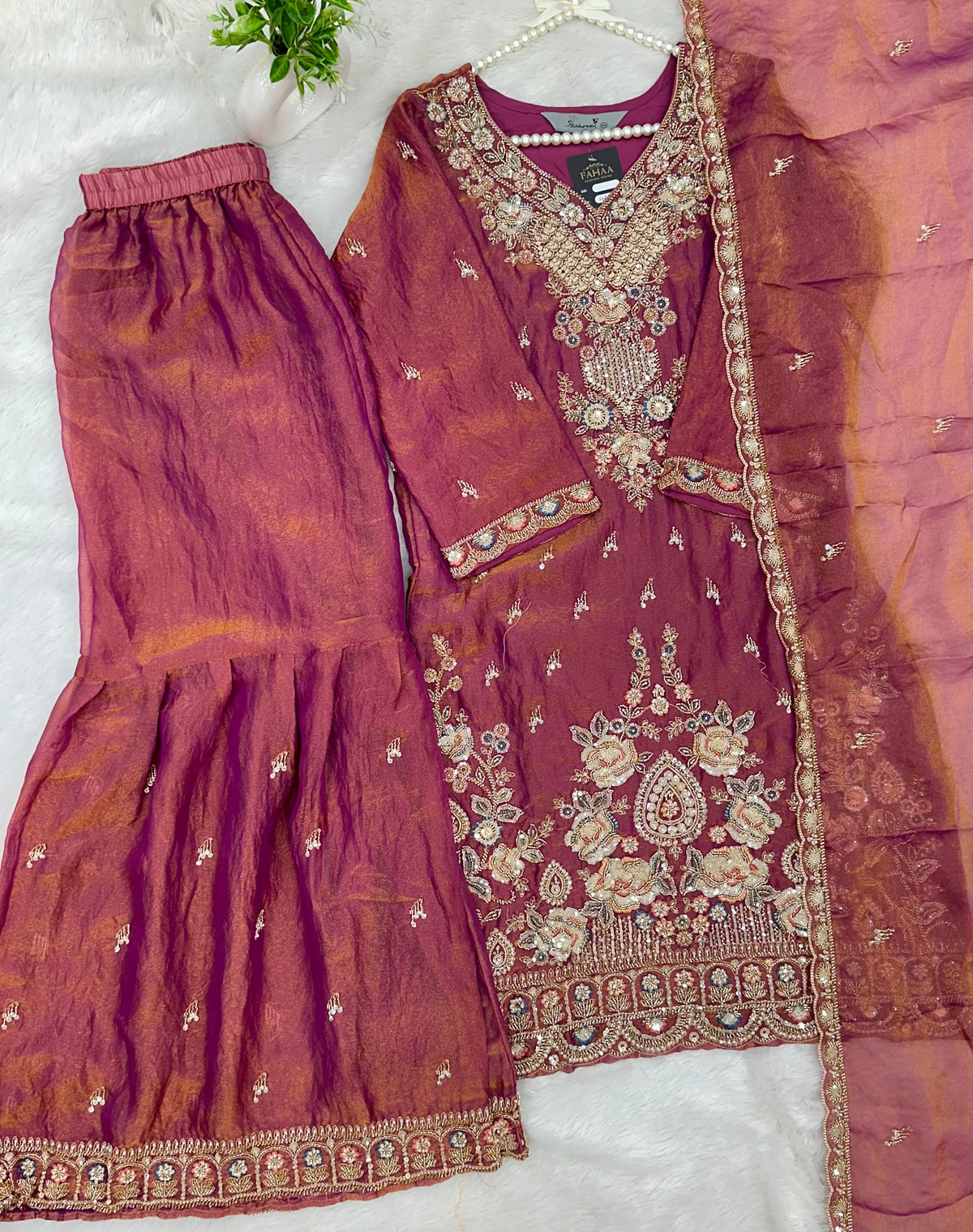 1426 Heavy Pakistani Partywear - Pink