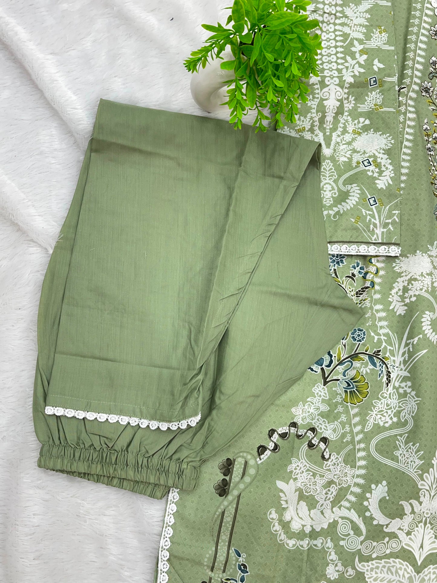 1313 Pakistani Embroidered Suit