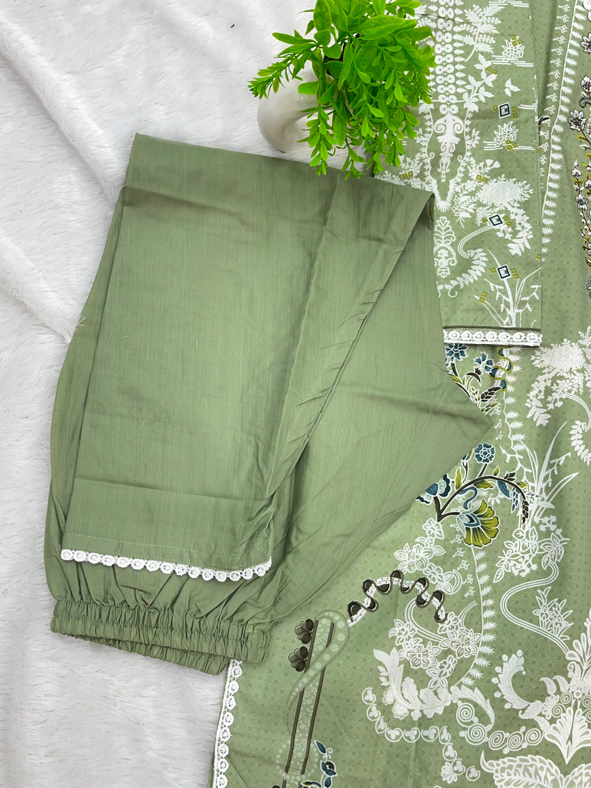 1313 Pakistani Embroidered Suit