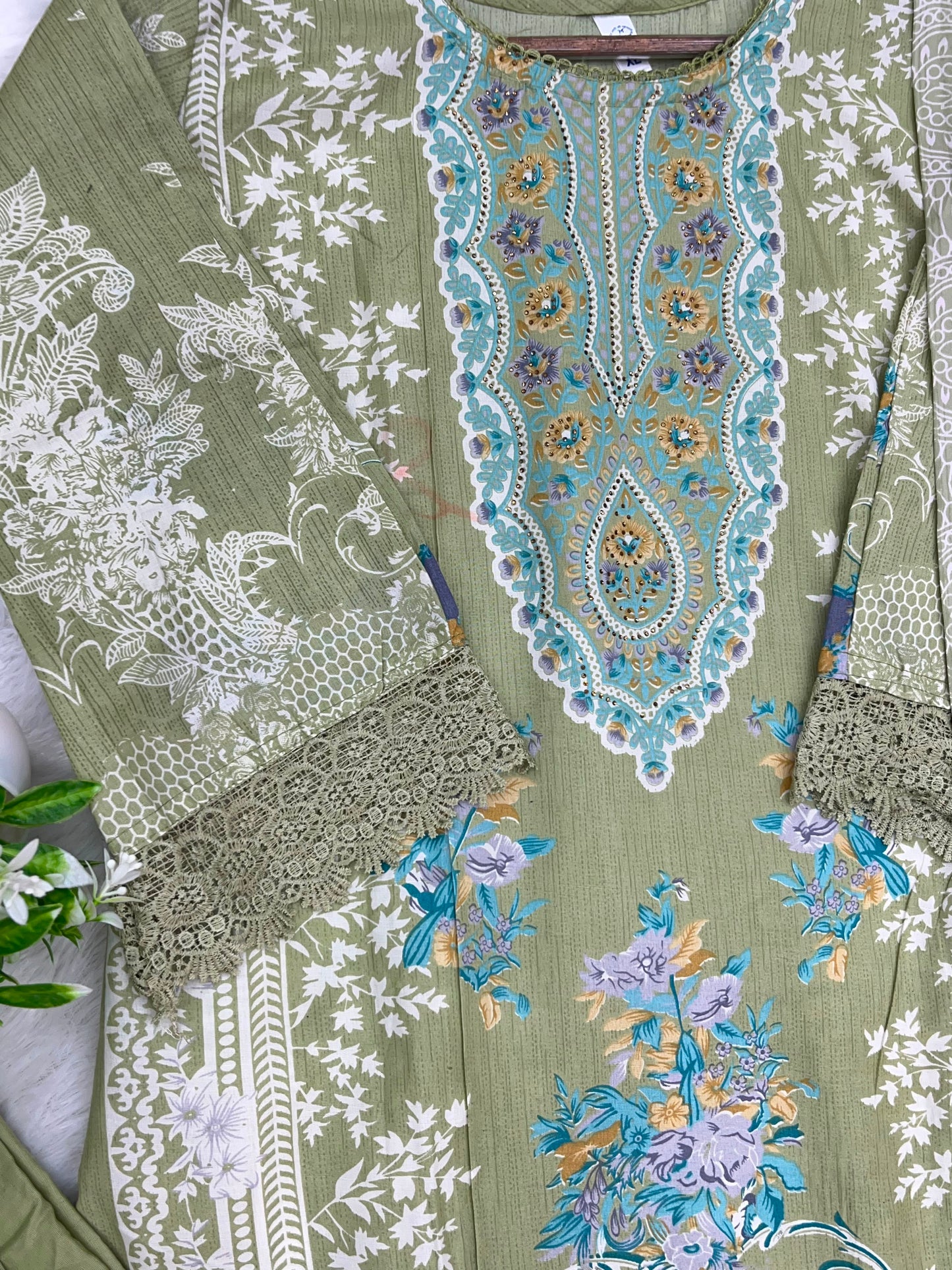 1277 Pakistani Printed Suit