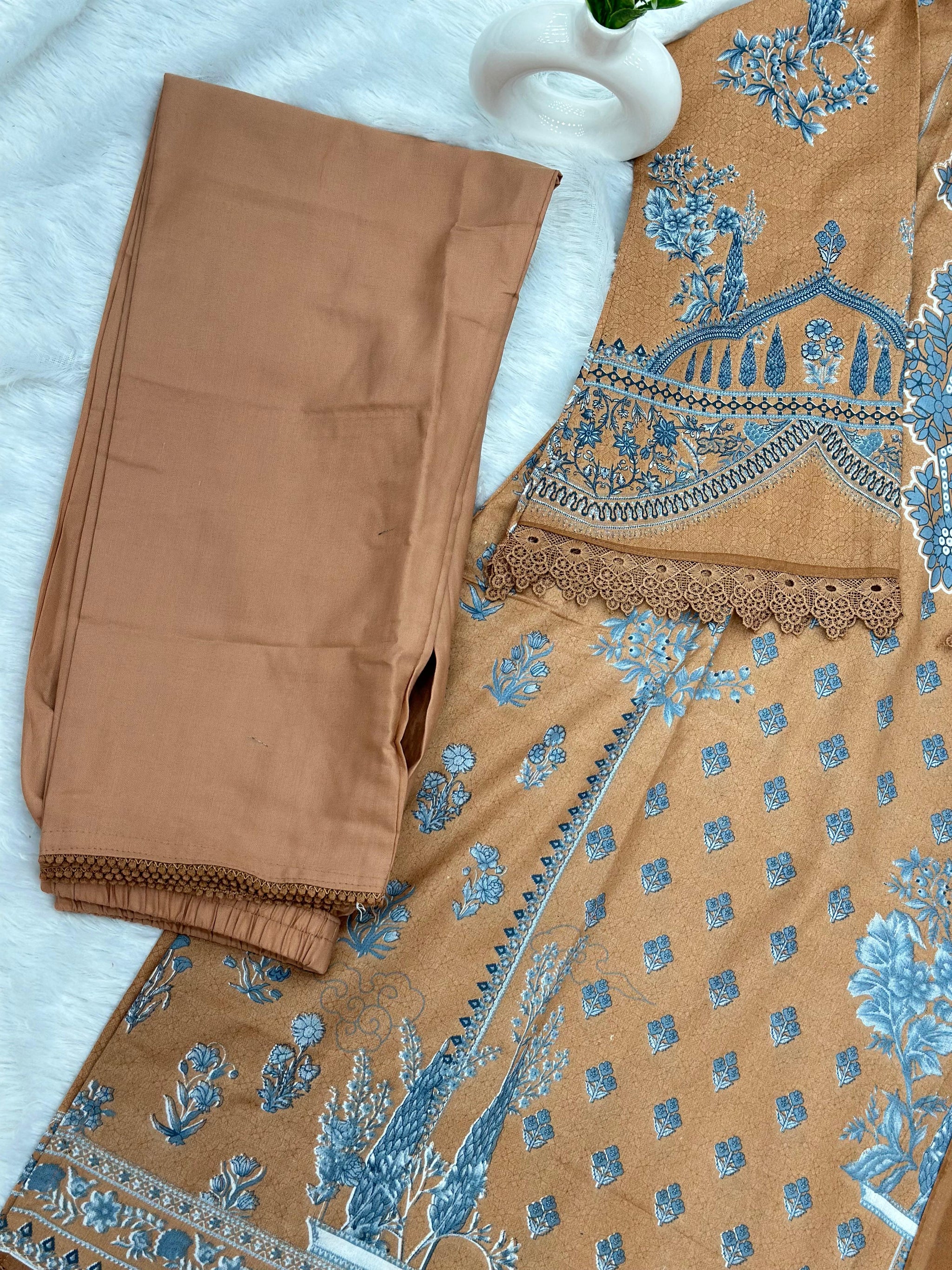 960 Pakistani Printed Suit
