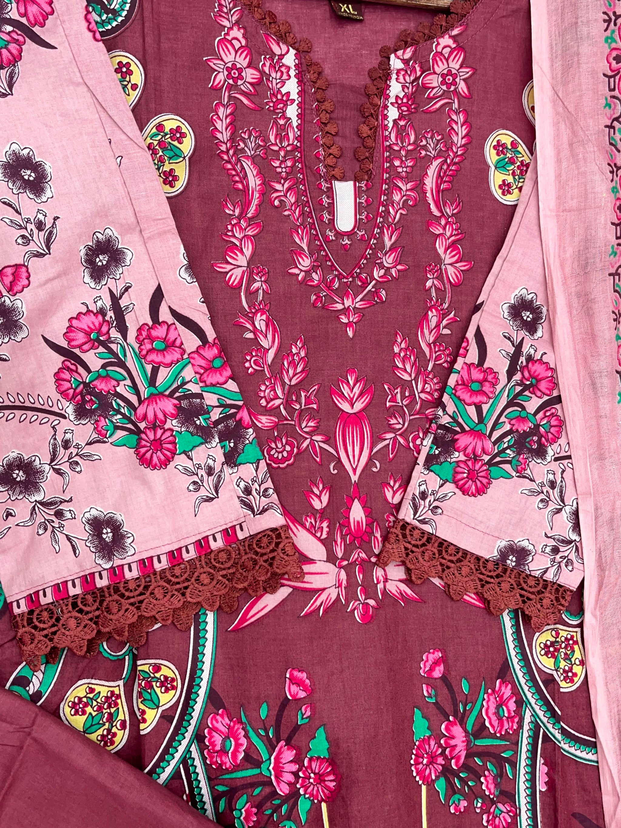 1322 Pakistani Printed Suit