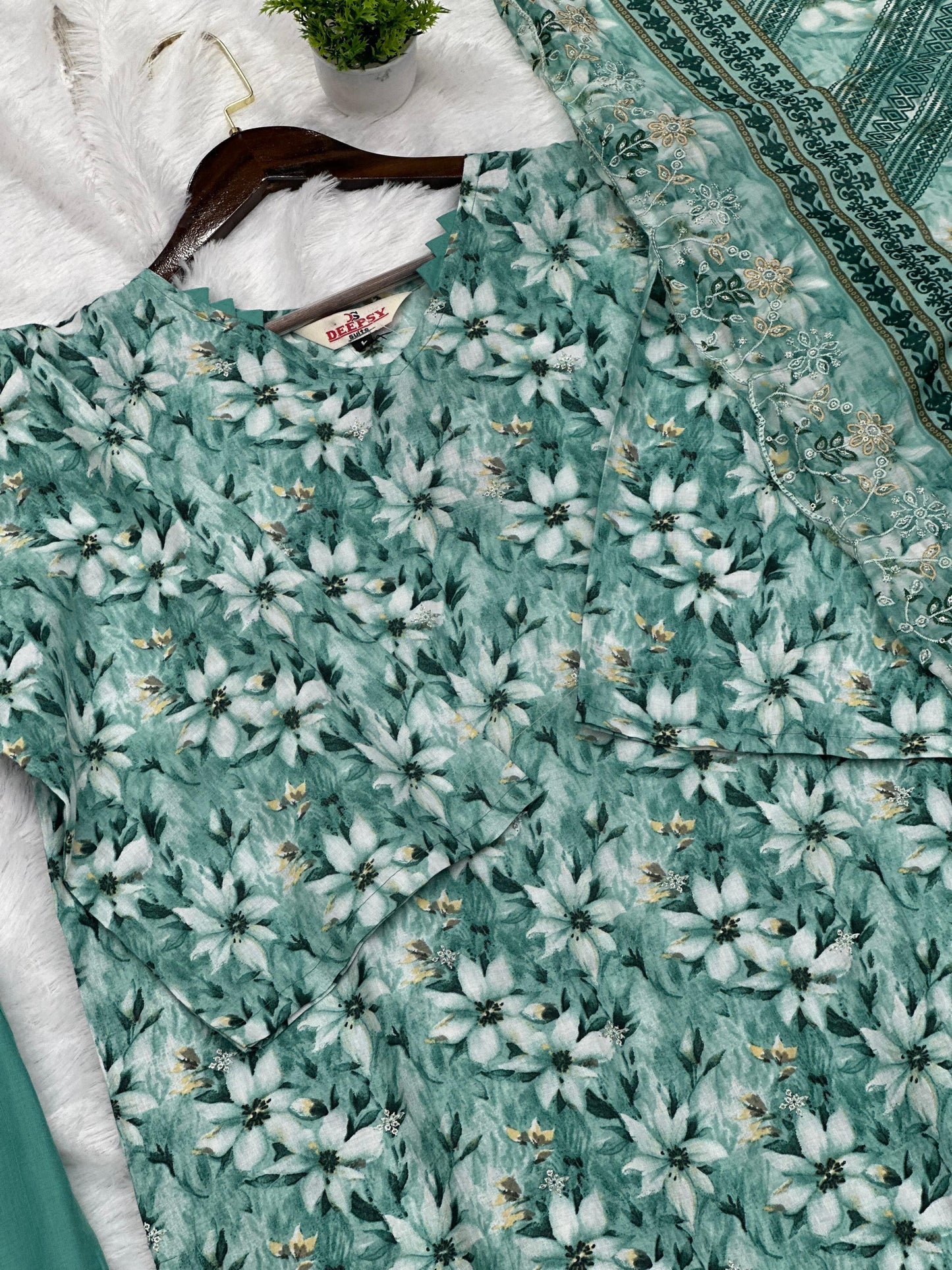 682 Pakistani Lawn Suit -  Sea Green