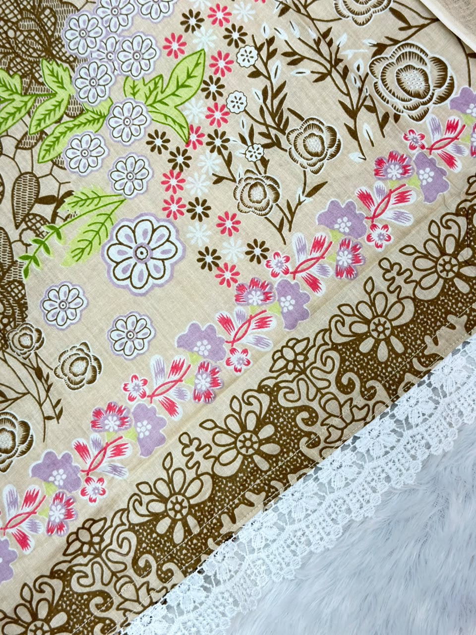 933 Pakistani Embroidered Suit