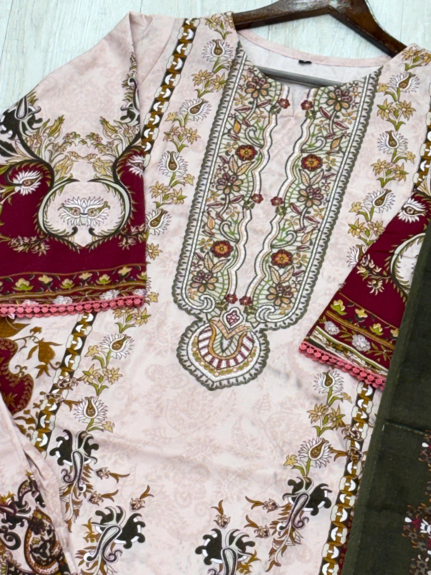 ROMANI MAHIRA 3PC EMBROIDERY SUIT code 562