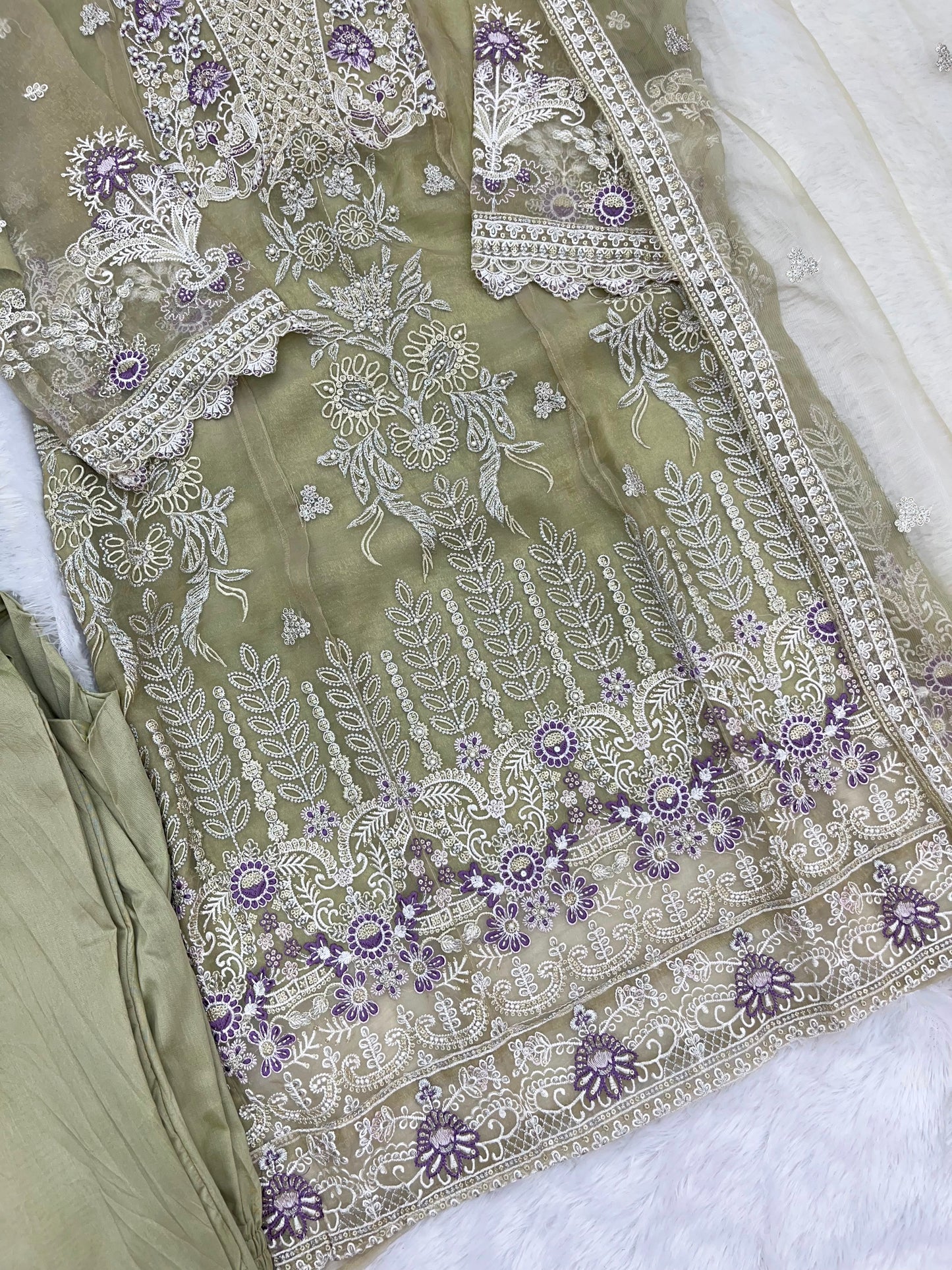 1147 Mushk Premium Pakistani Partywear - Lime Green