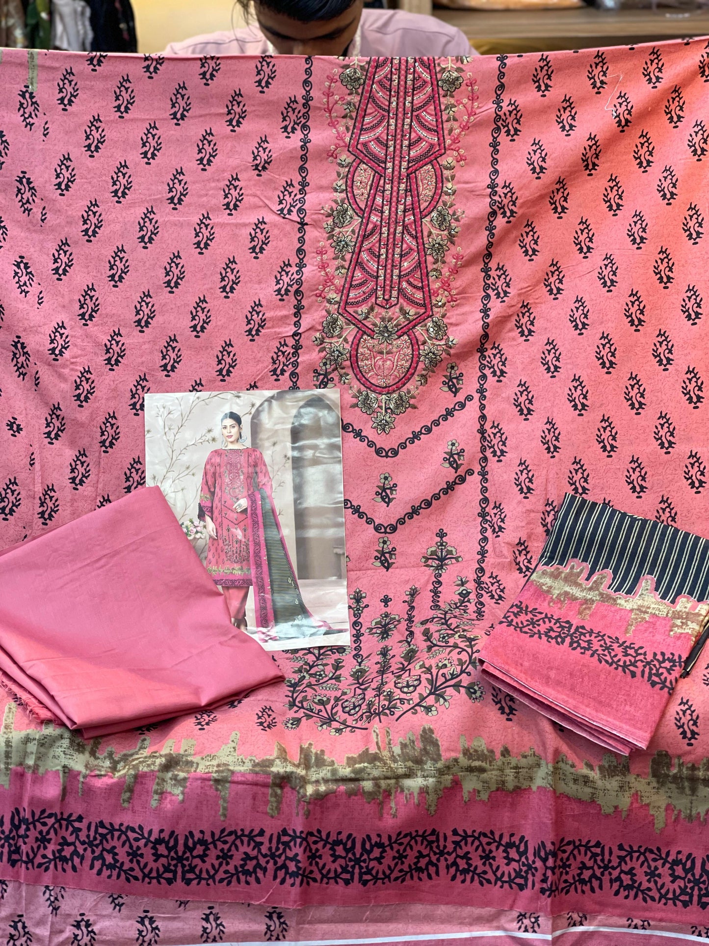 493 Ruhani Pakistani Unstitched Suit