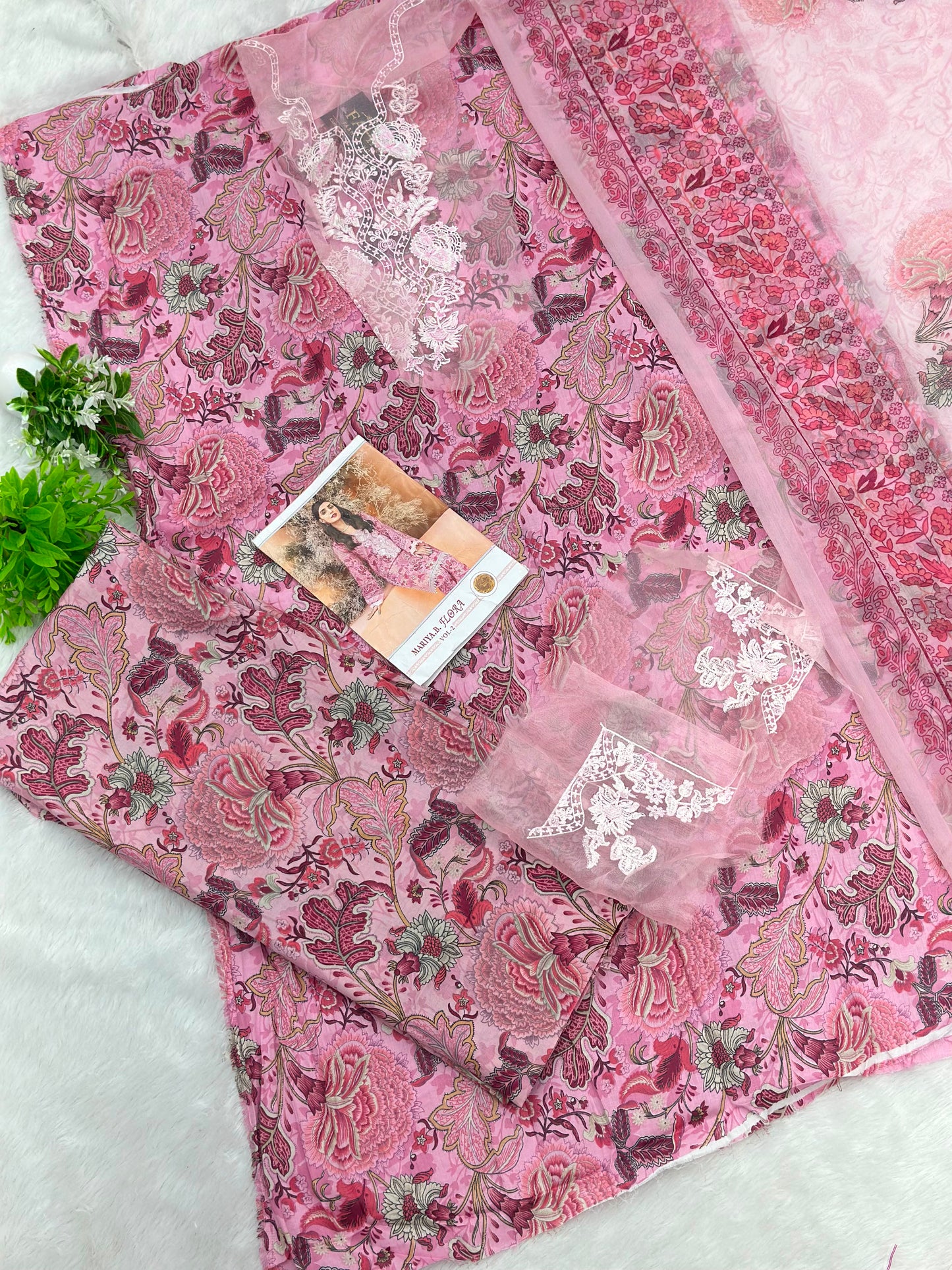 981 Unstitched Maria-B Flora Lawn Suit