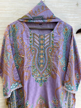1353 Pakistani Embroidered Suit