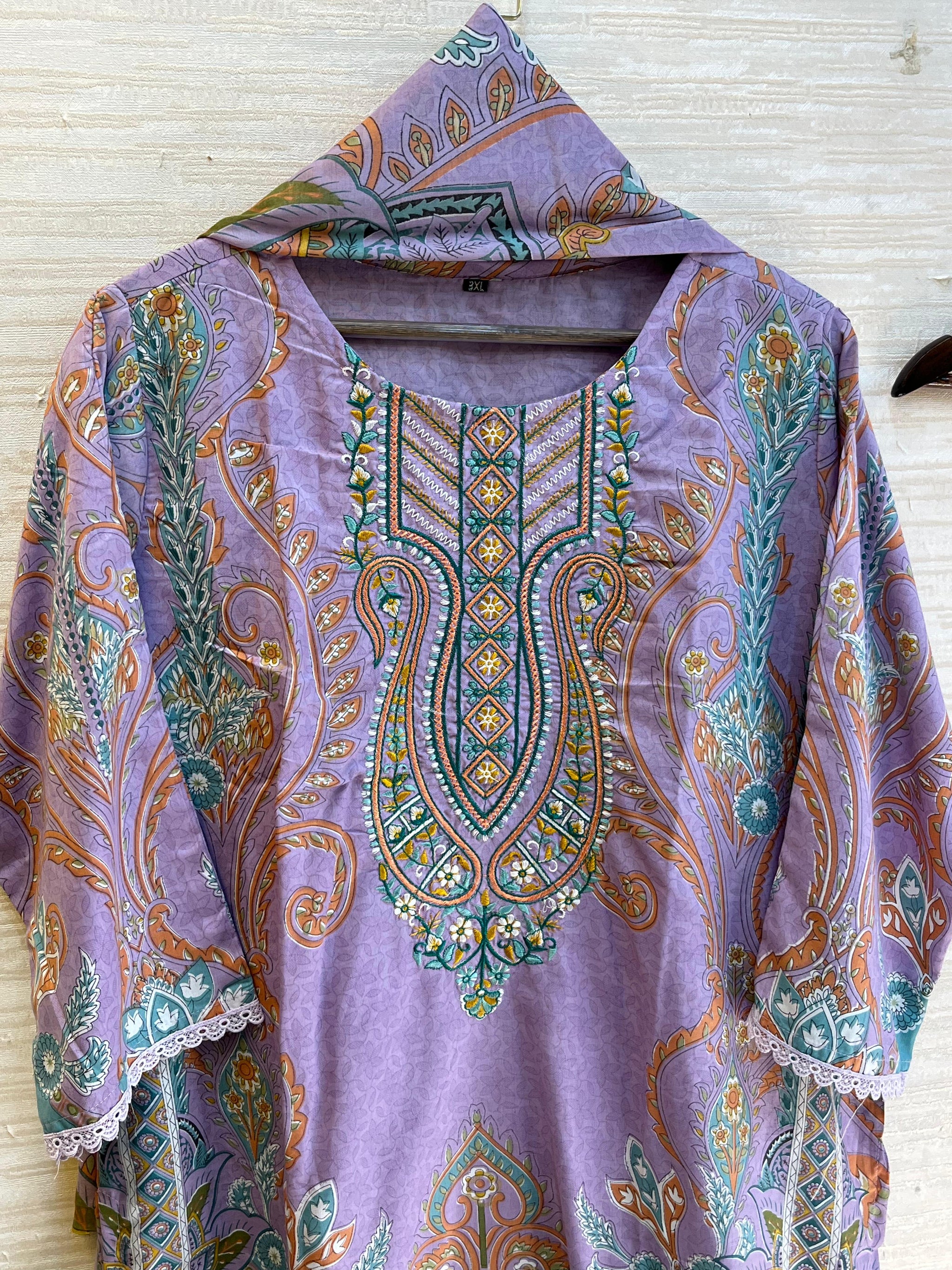 1353 Pakistani Embroidered Suit