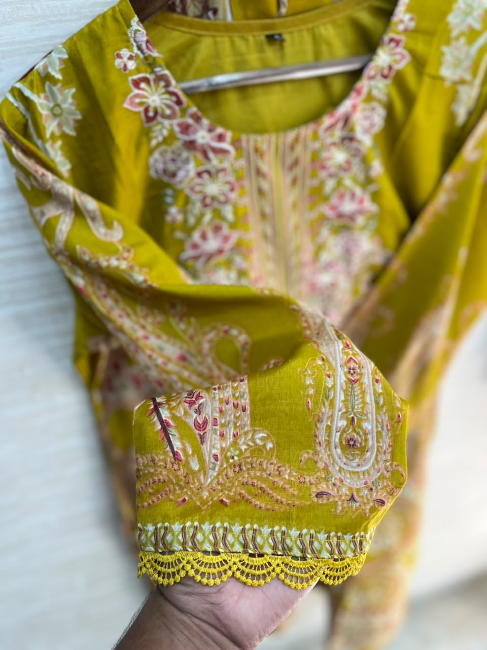 1104 Pakistani Embroidered Suit