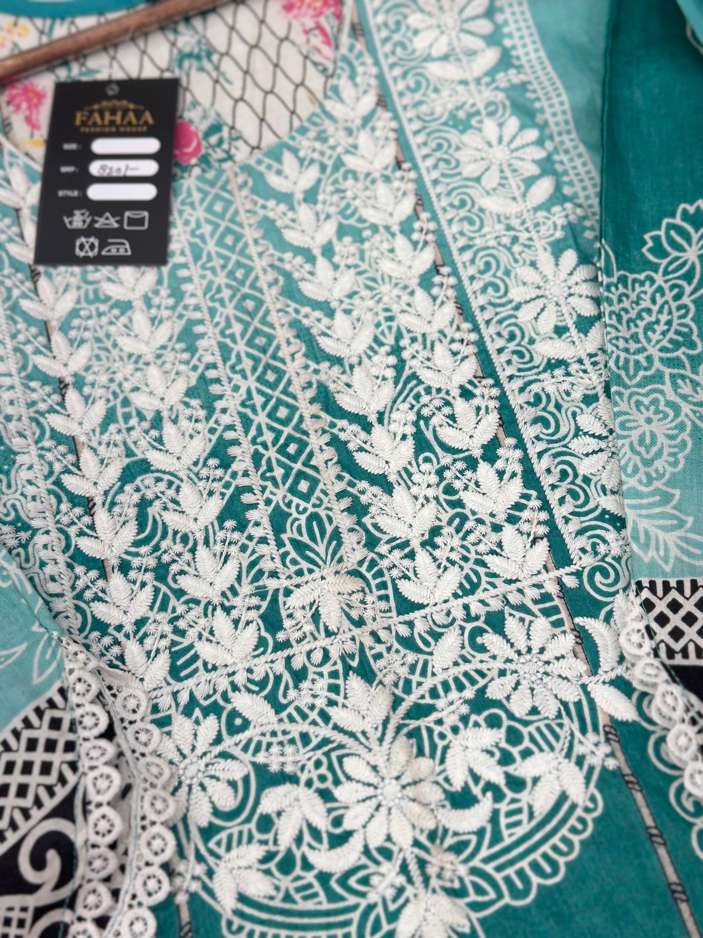 952 Pakistani Embroidered Suit