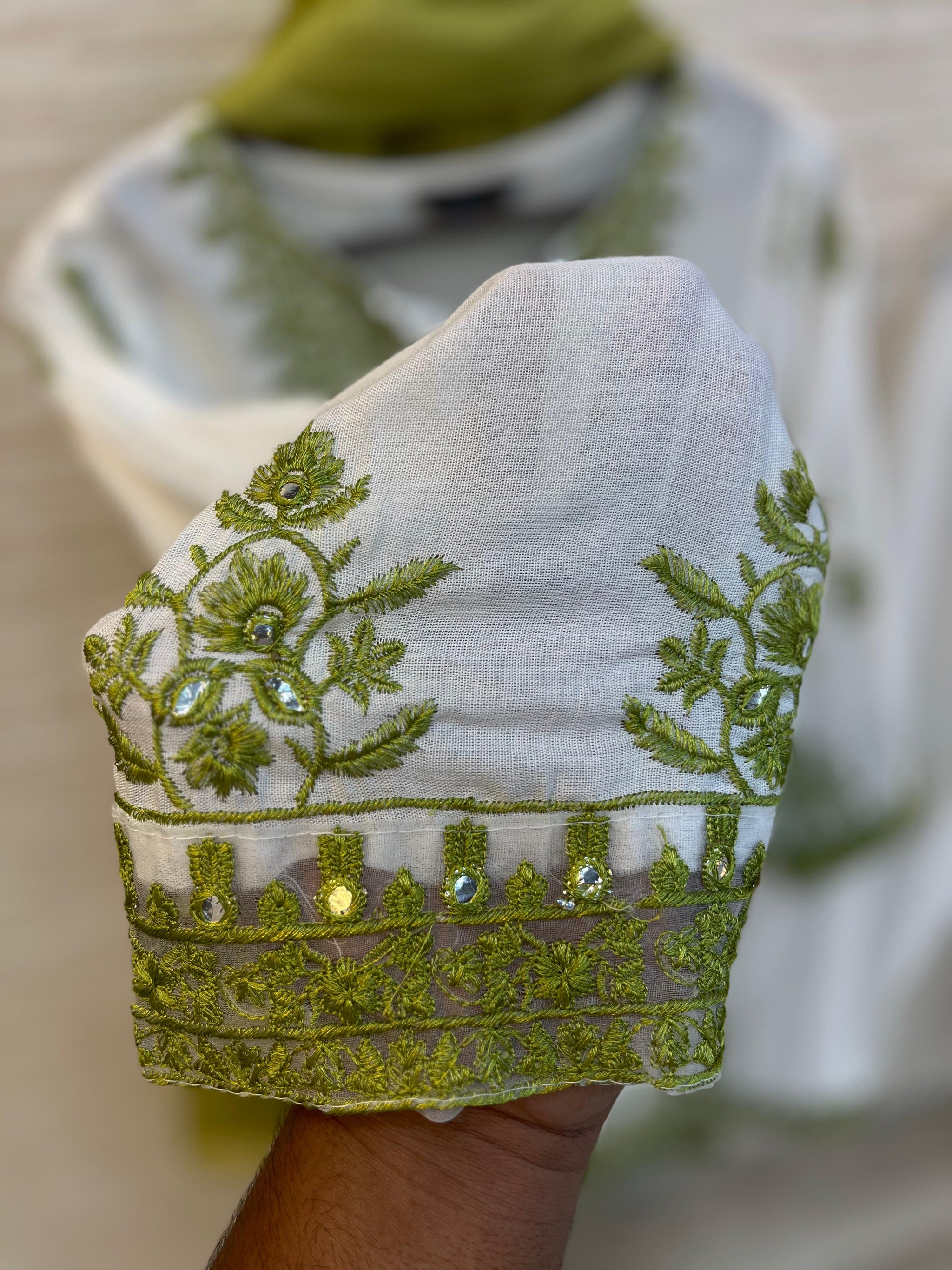 461 Embroidered Rayon Cordset - White & Greenish Gold