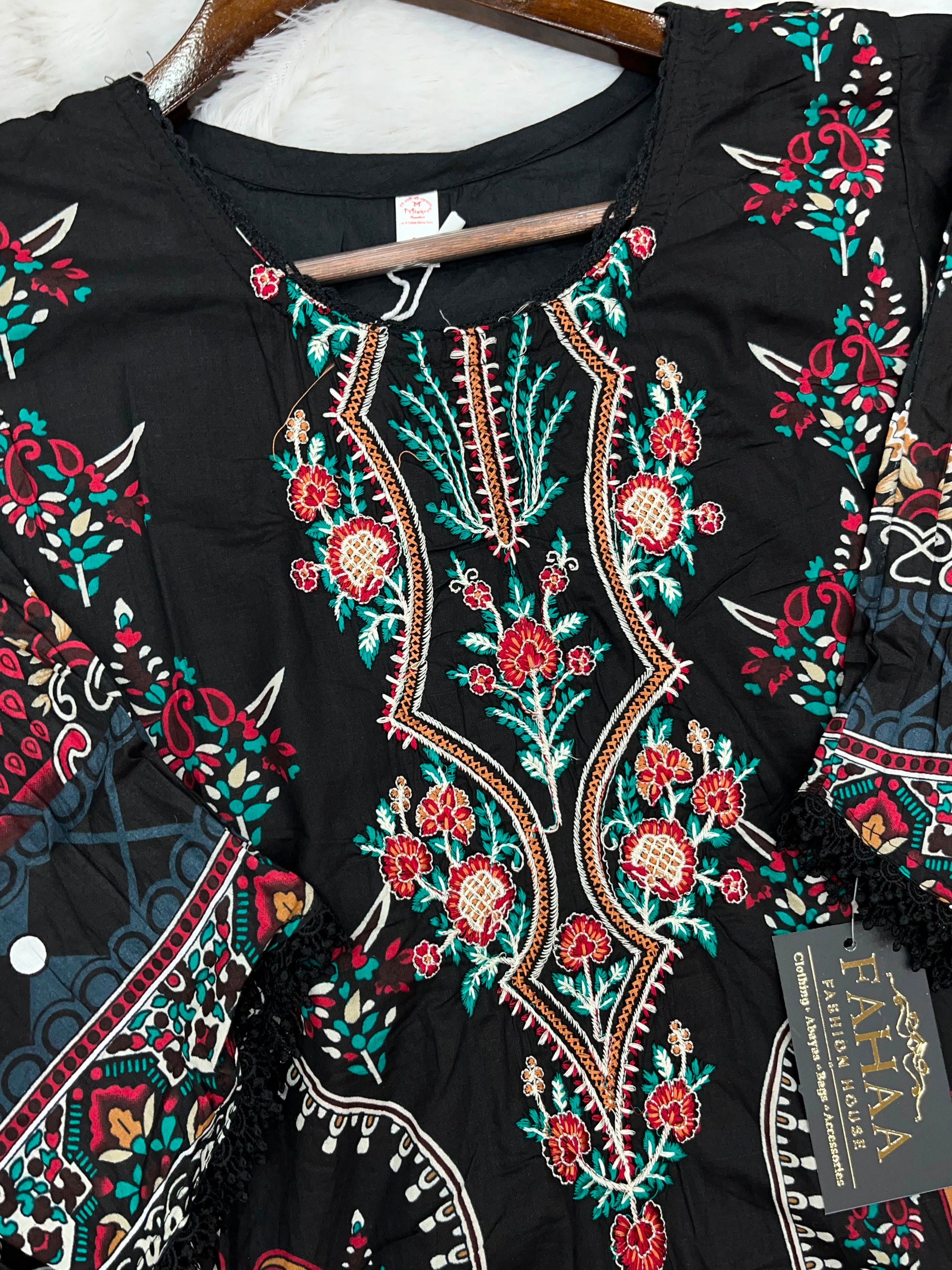 1215 Pakistani Embroidered Suit
