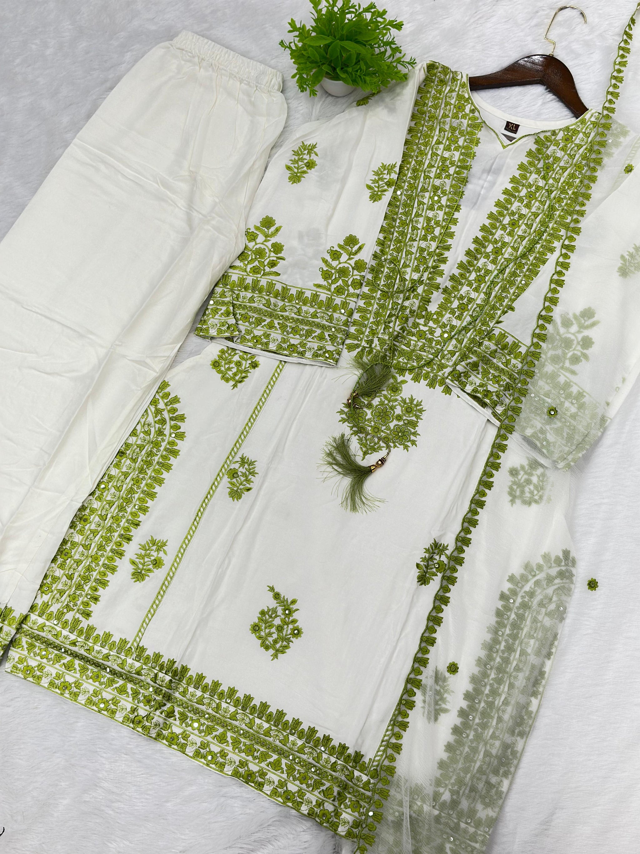 800 Readymade Pakistani Palazzo Coord-Set