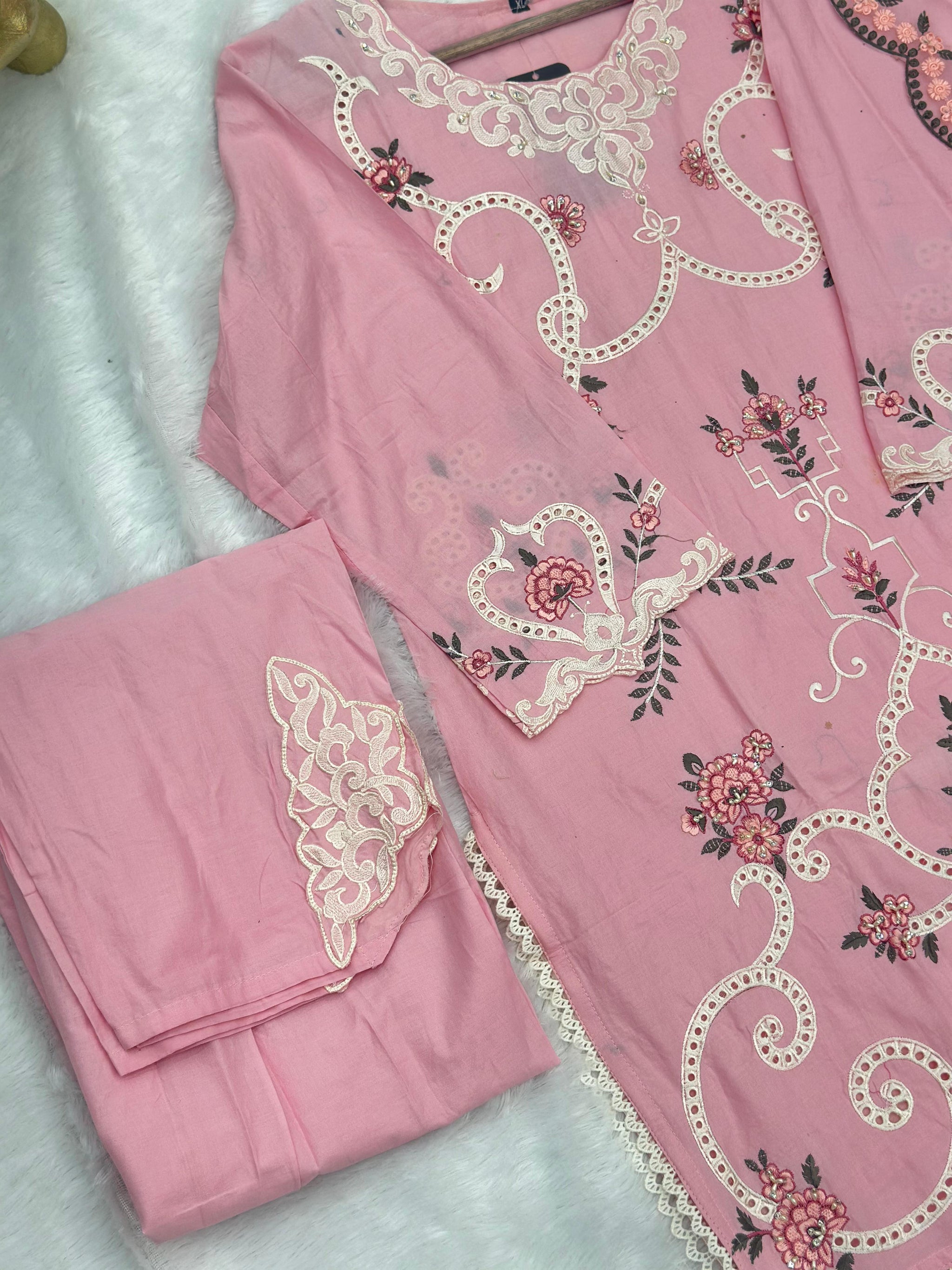 658 Premium Pakistani Lawn Cordset Set