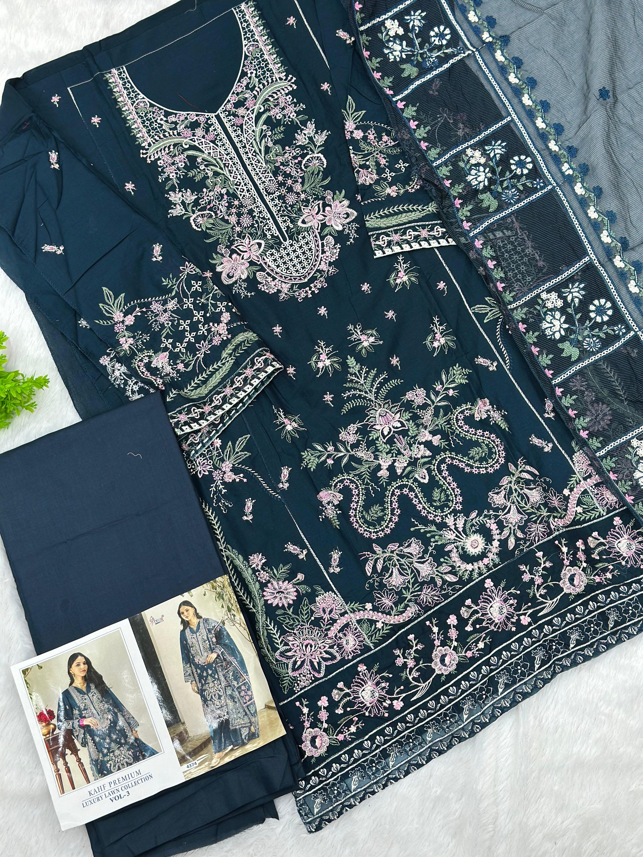 833 Kahf Pakistani Unstitched Lawn Suit
