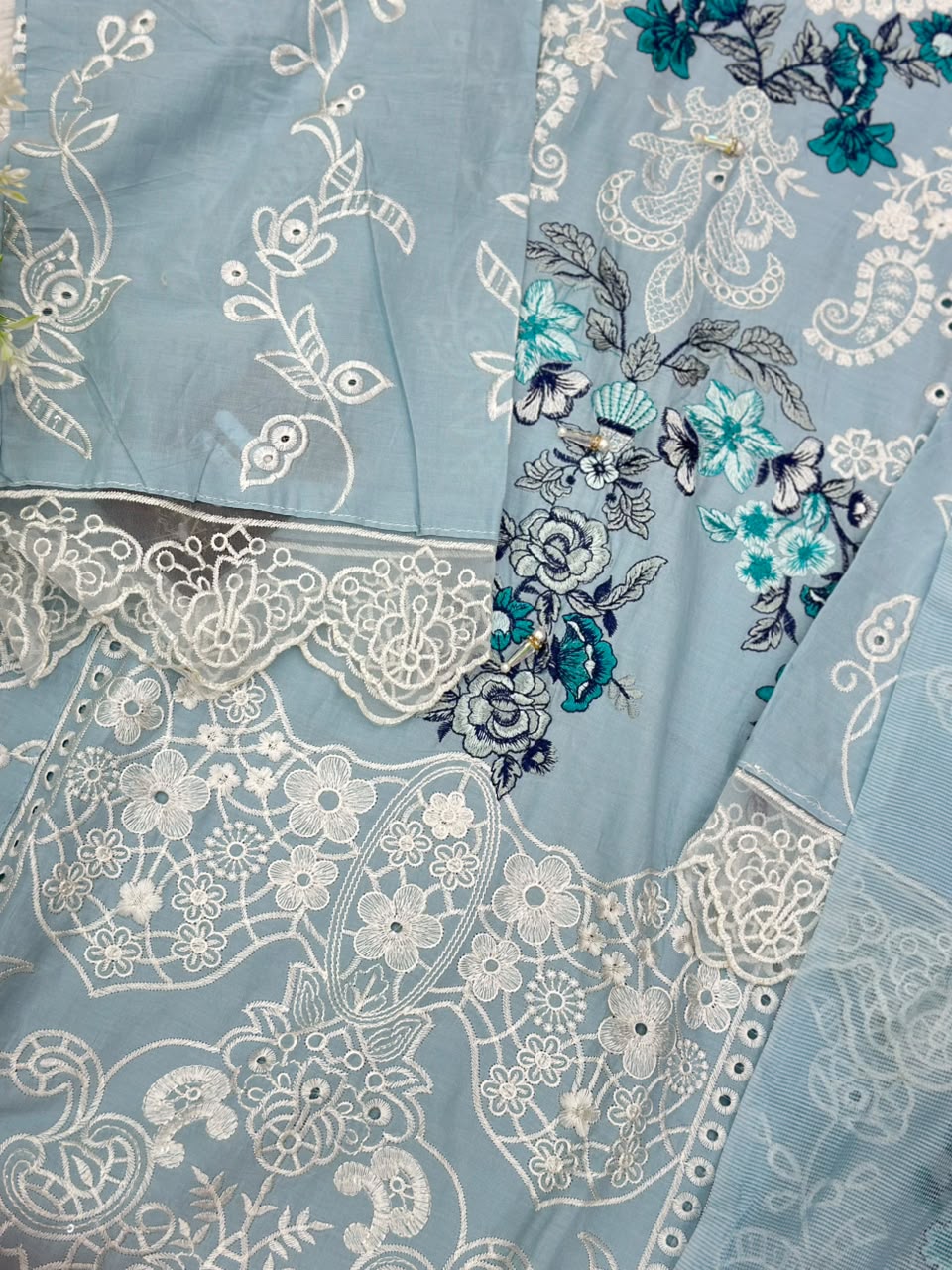 715 Pakistani Heavy Lawn Suit