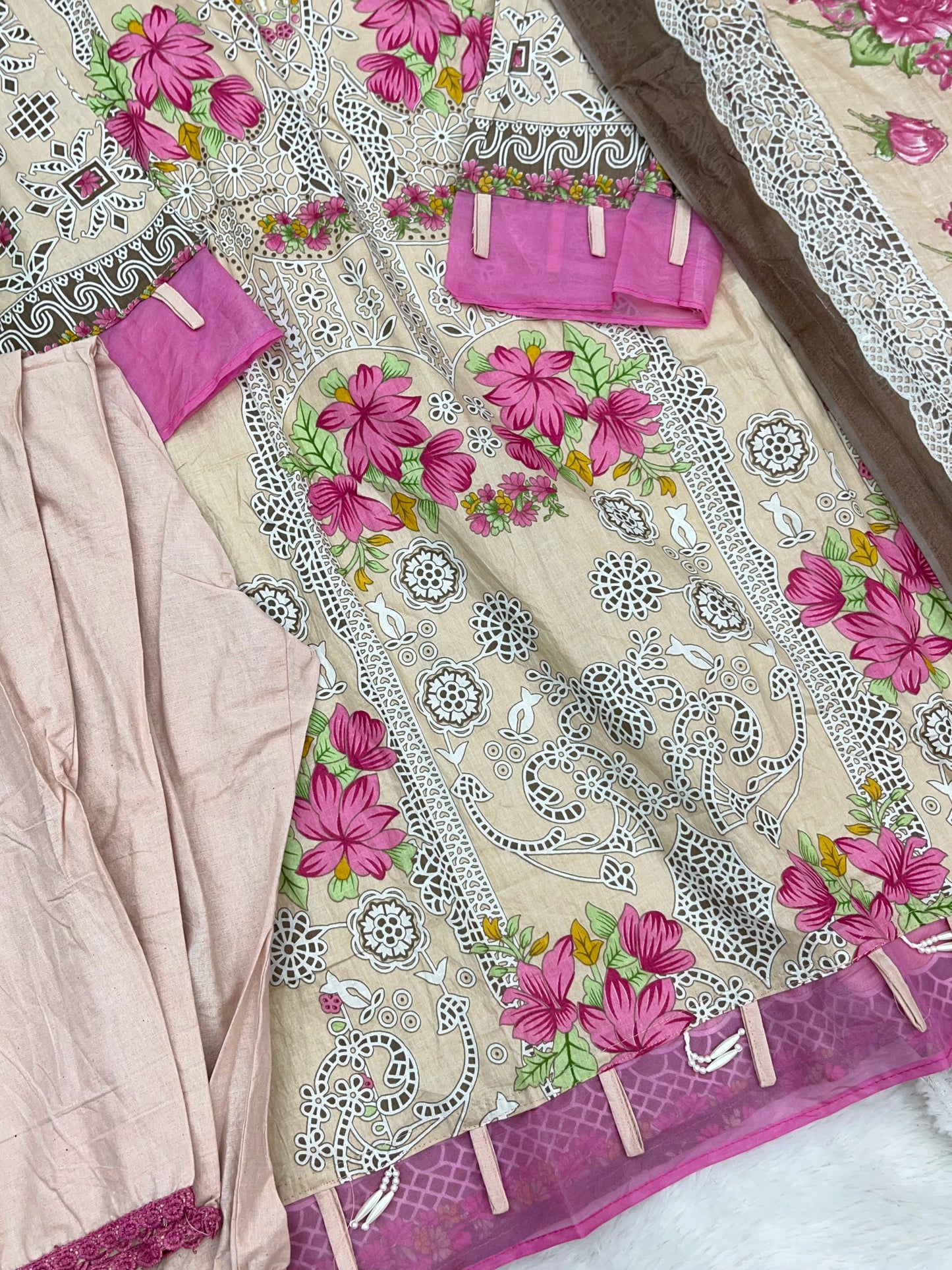 1300 Pakistani Customized Printed Suit