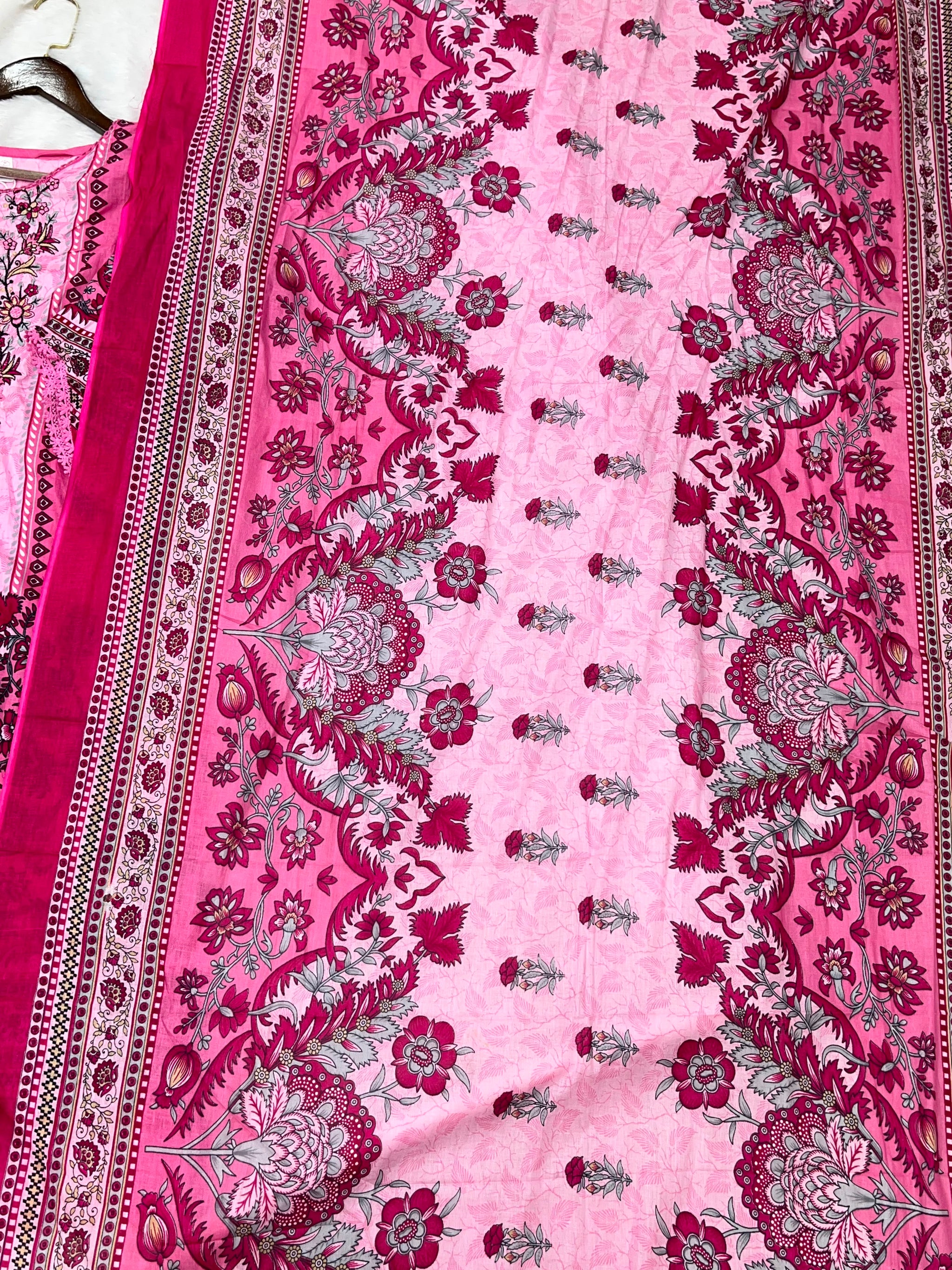 1218 Pakistani Embroidered Suit