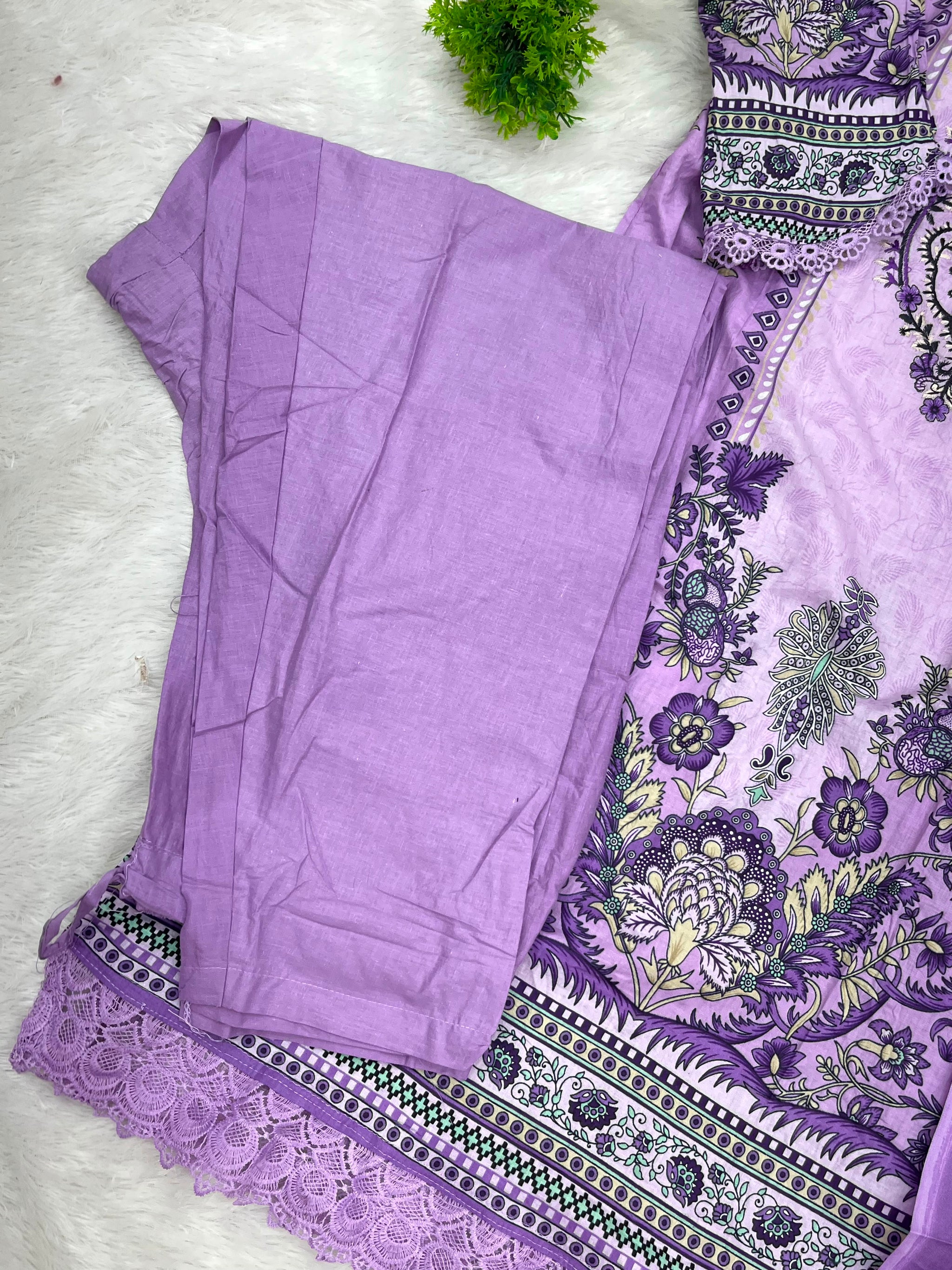 1217 Pakistani Embroidered Suit