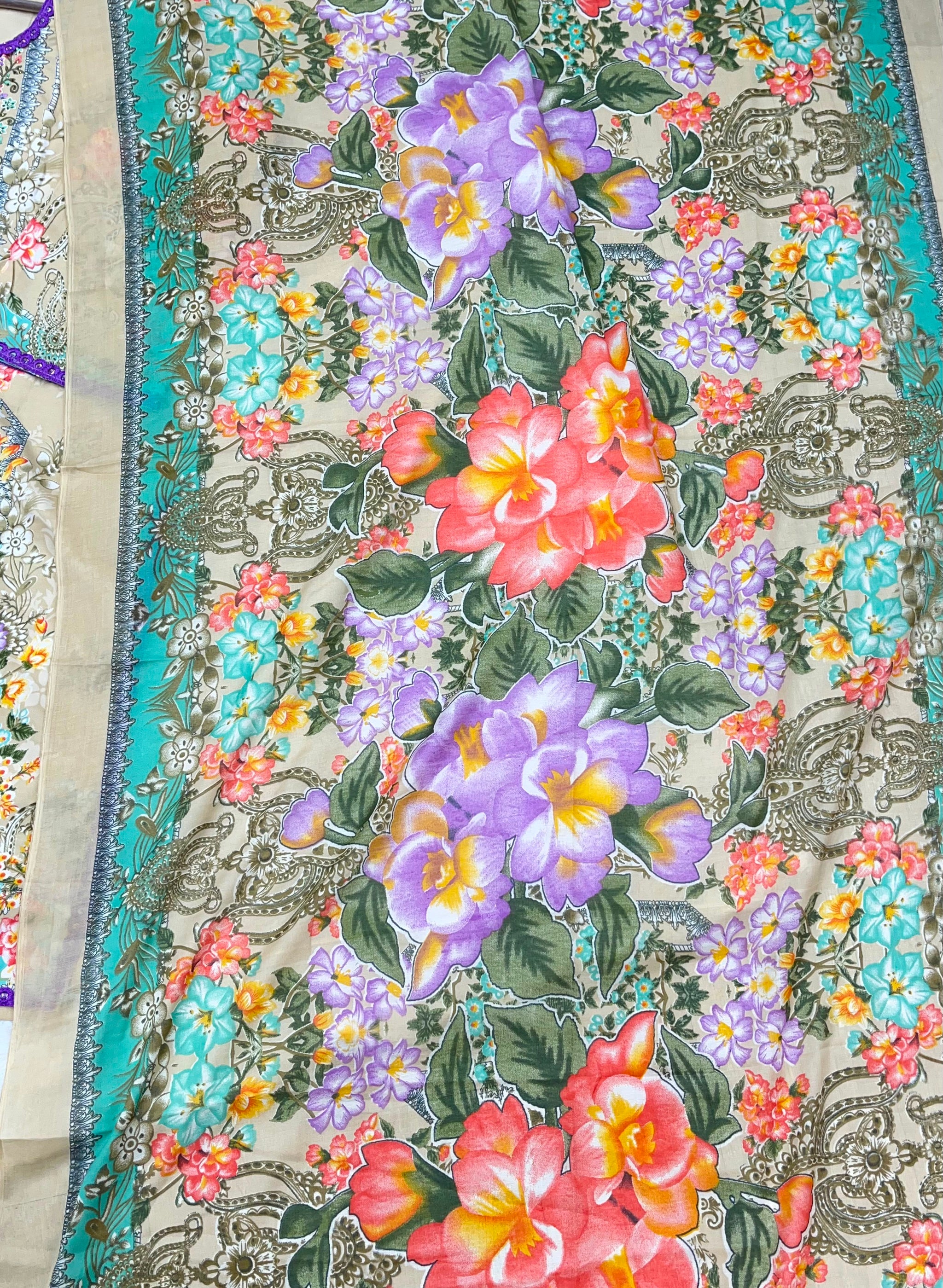 1316 Pakistani Embroidered Suit