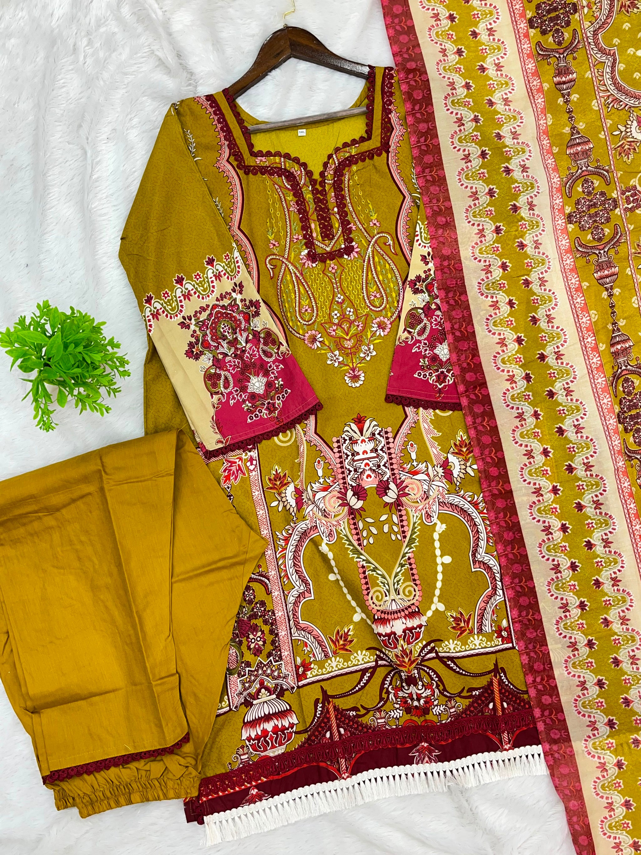 1292 Pakistani Embroidered Suit - Vandana Sobia Nazer