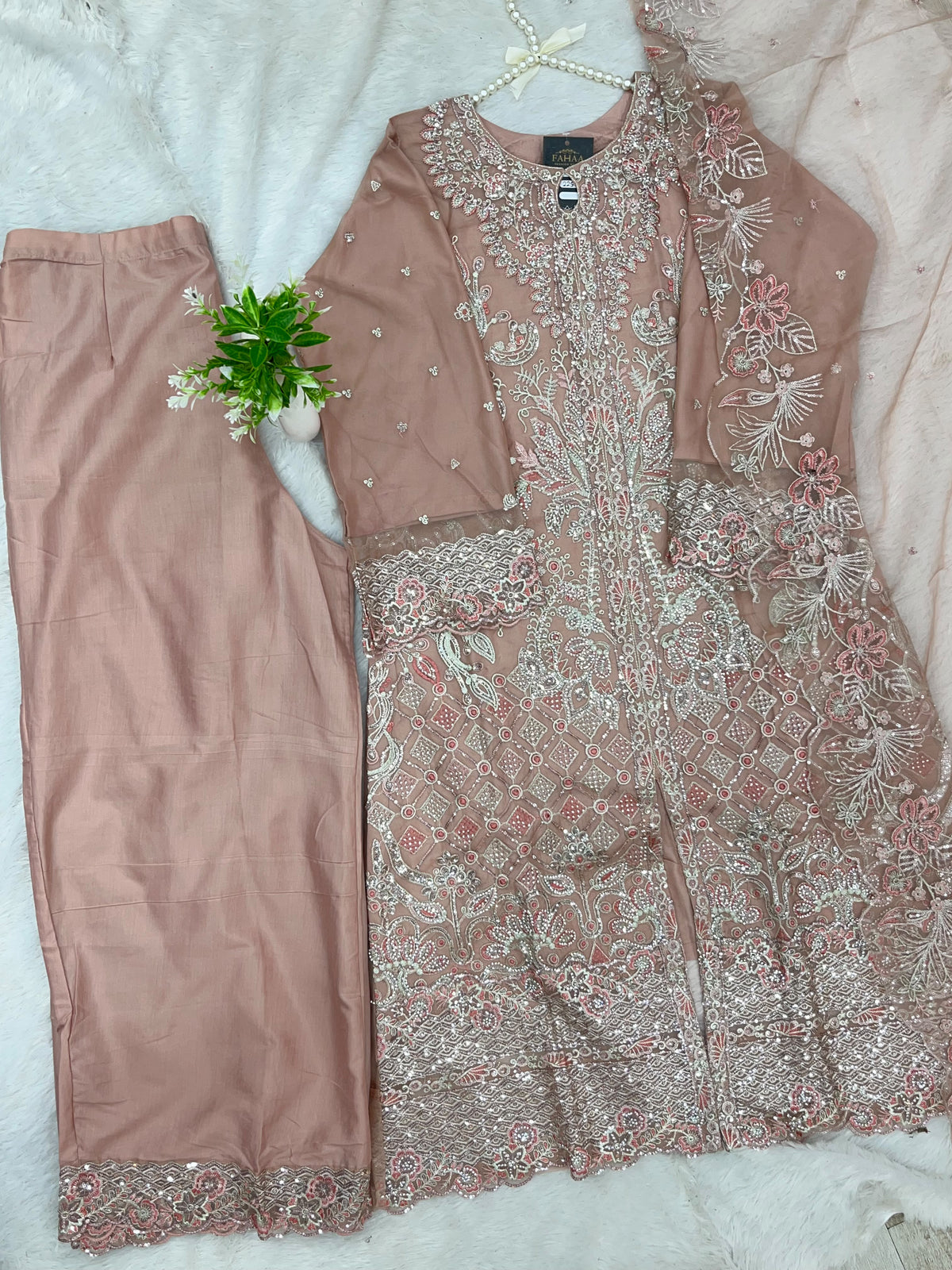 1430 Heavy Pakistani Partywear - Peachy Pink