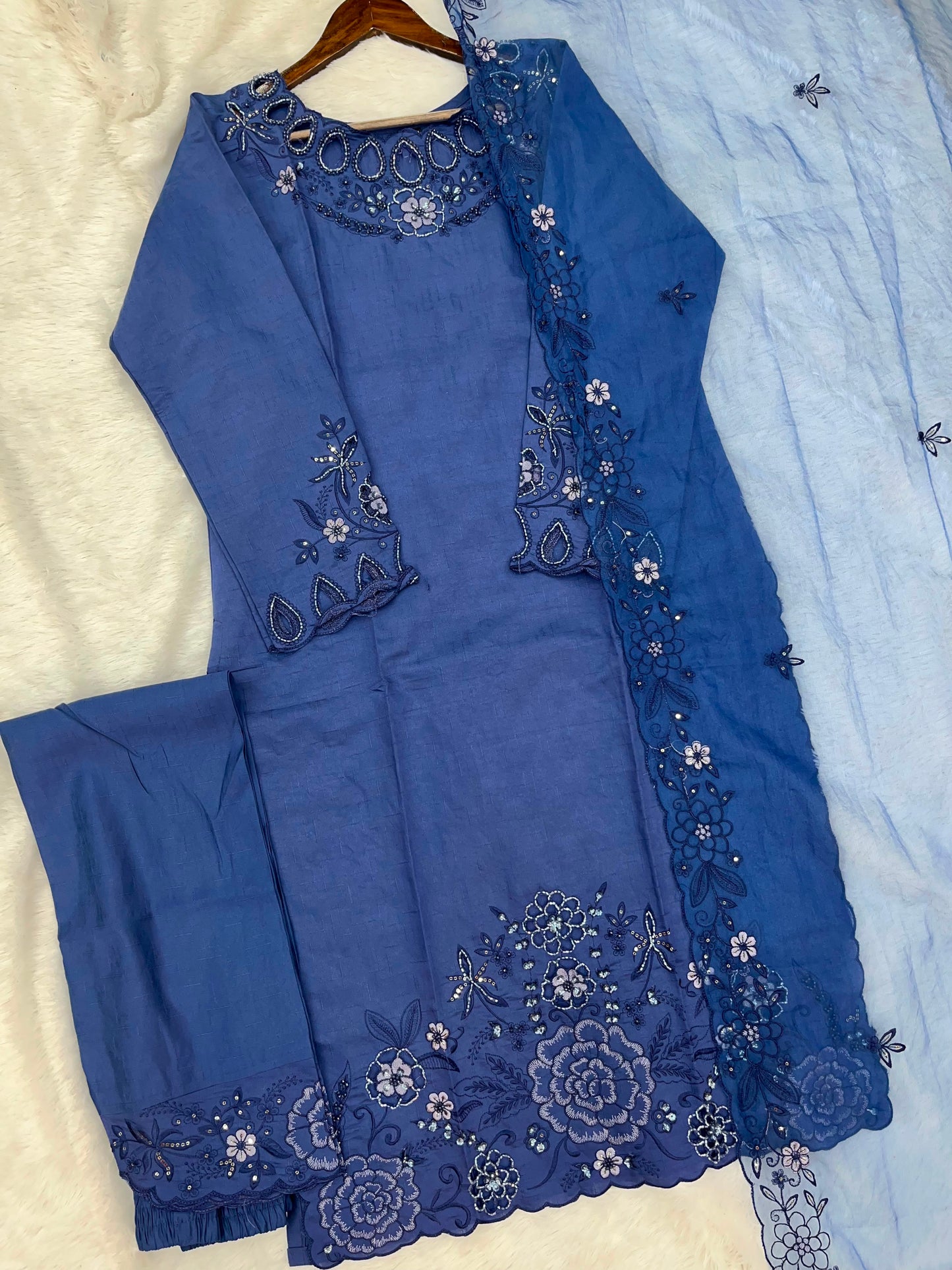 1148 Premium Pakistani Partywear - Royal Blue
