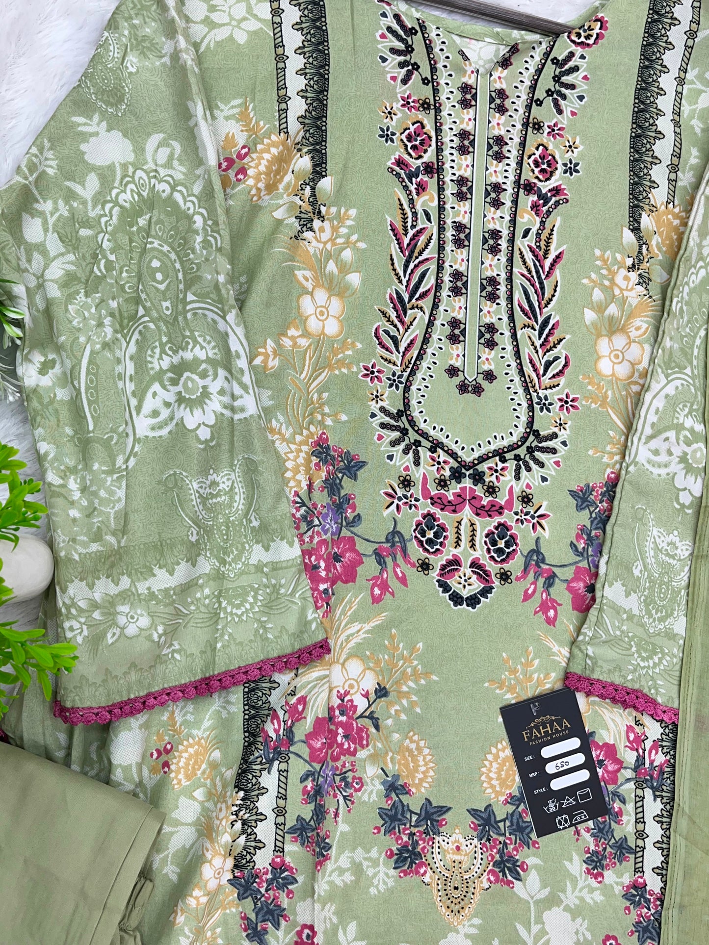 1273 Pakistani Printed Suit