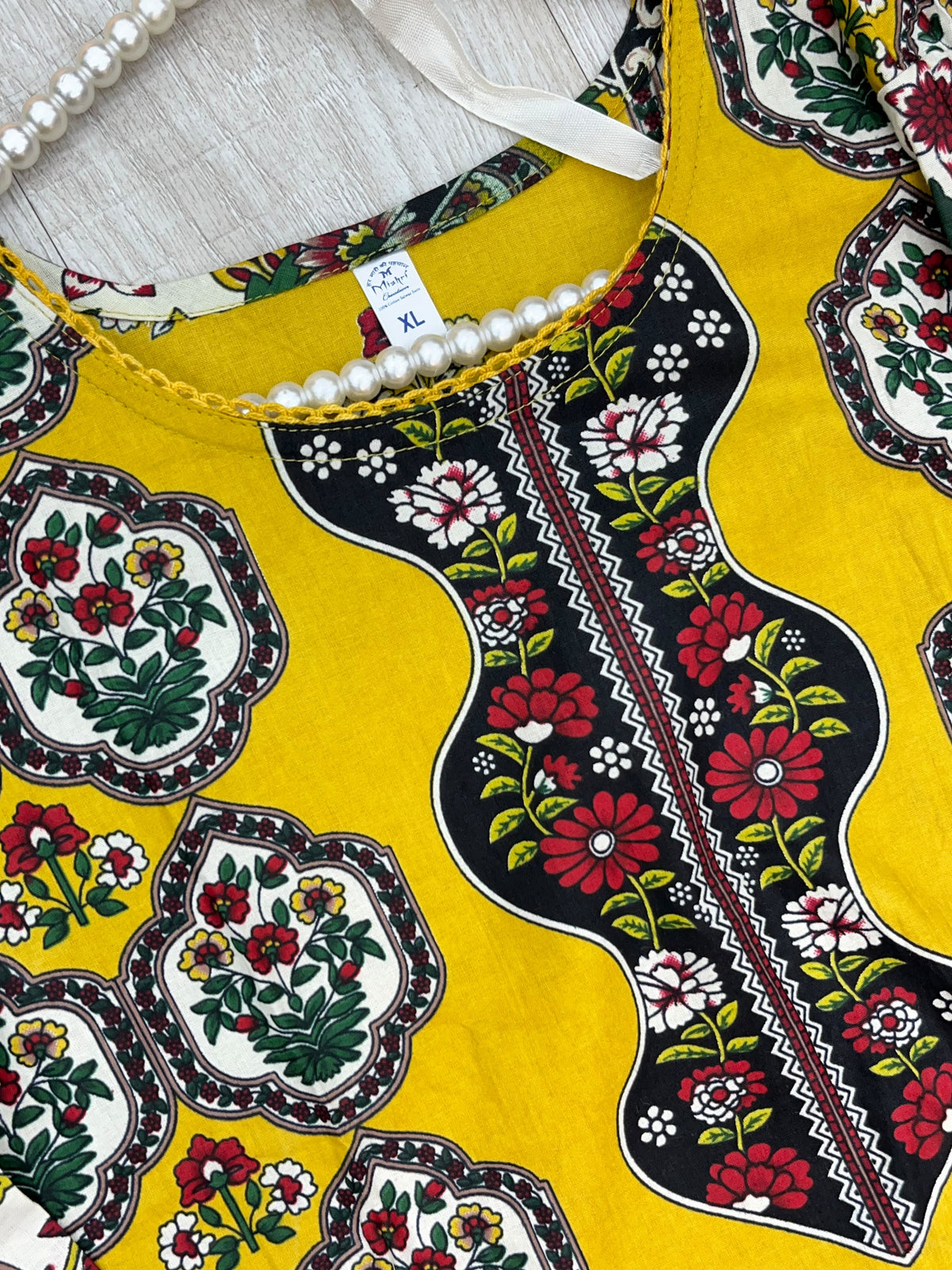 1517 Pakistani Embroidered Suit
