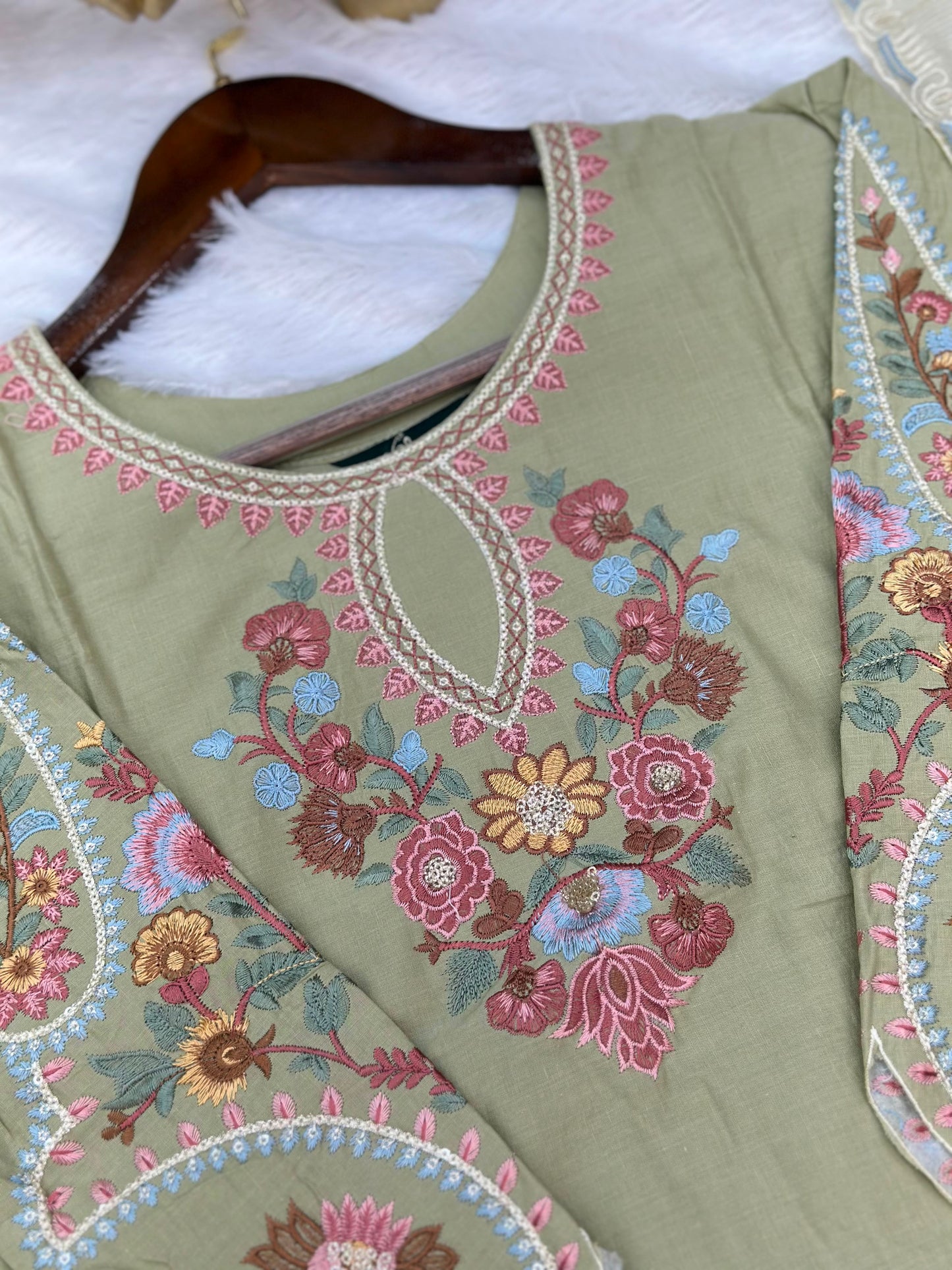 708 Pakistani Embroidery Coord set -  Pista