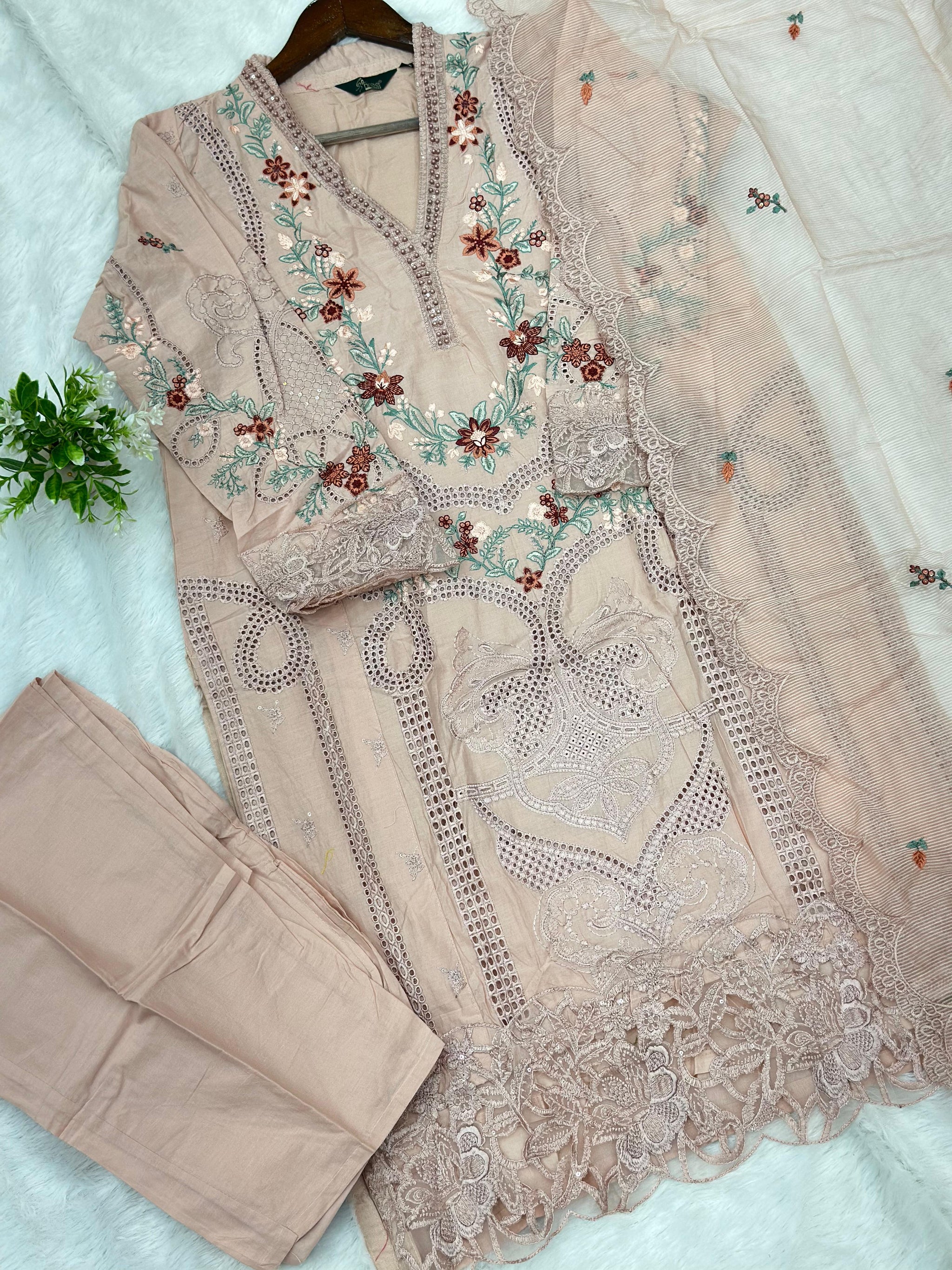 781 Readymade Pakistani Heavy Embroidered Lawn