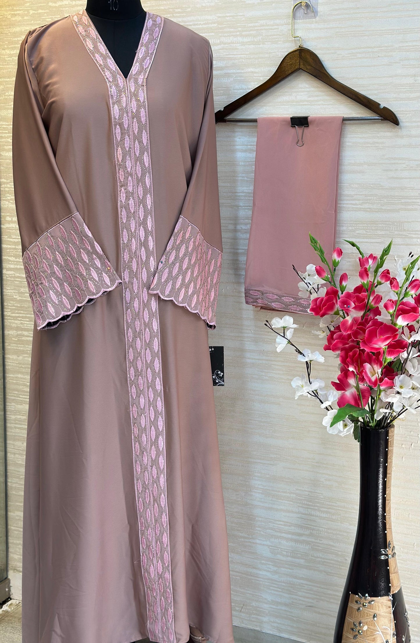 1113 The Premium Abaya - Mauve Brown