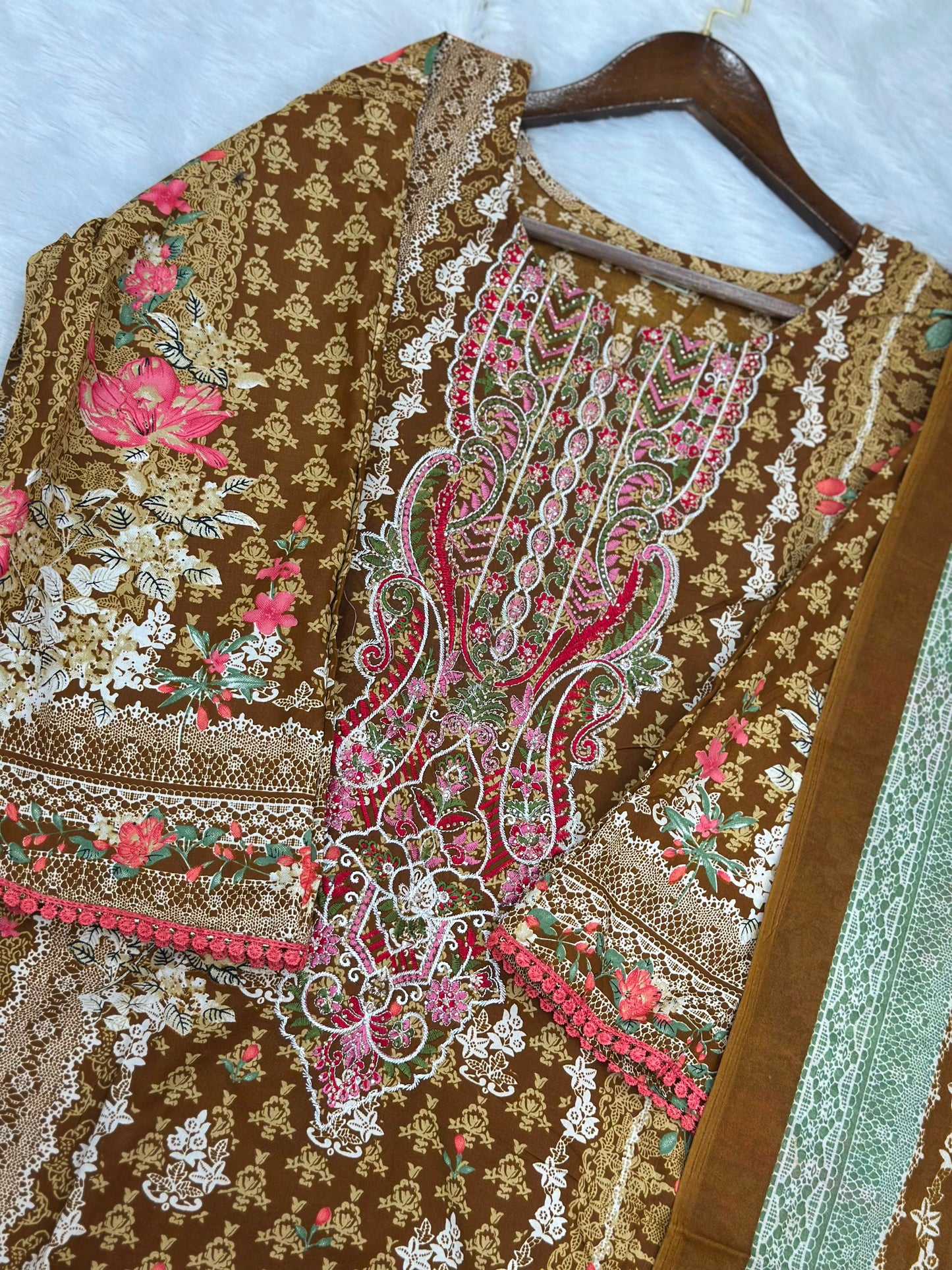 941 Pakistani Embroidered Suit